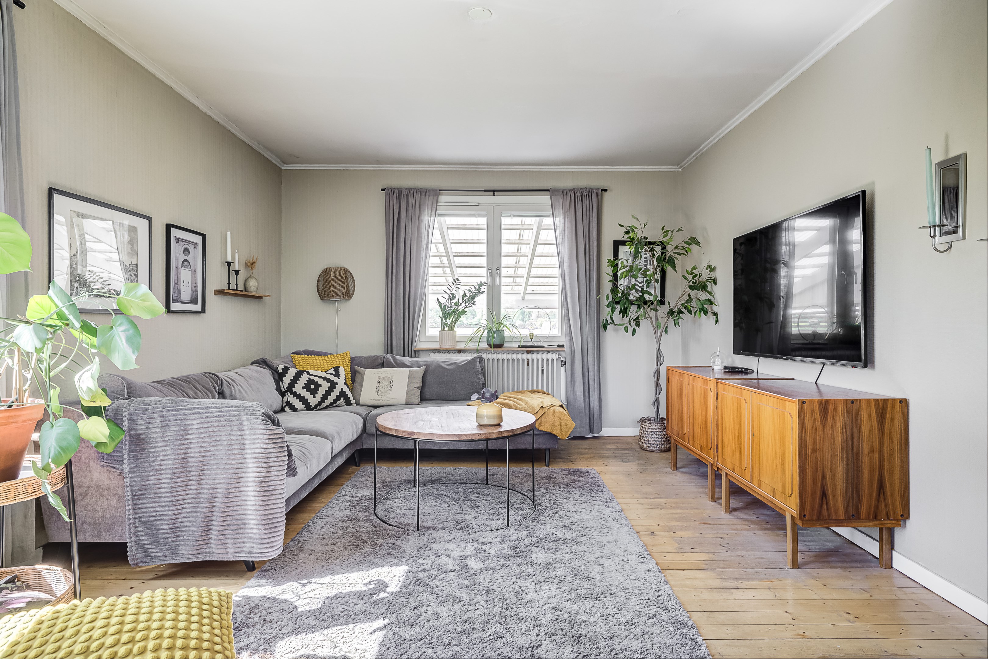 Bostadsbild från Kadriljvägen 8, Såld i Björklinge, Uppsala