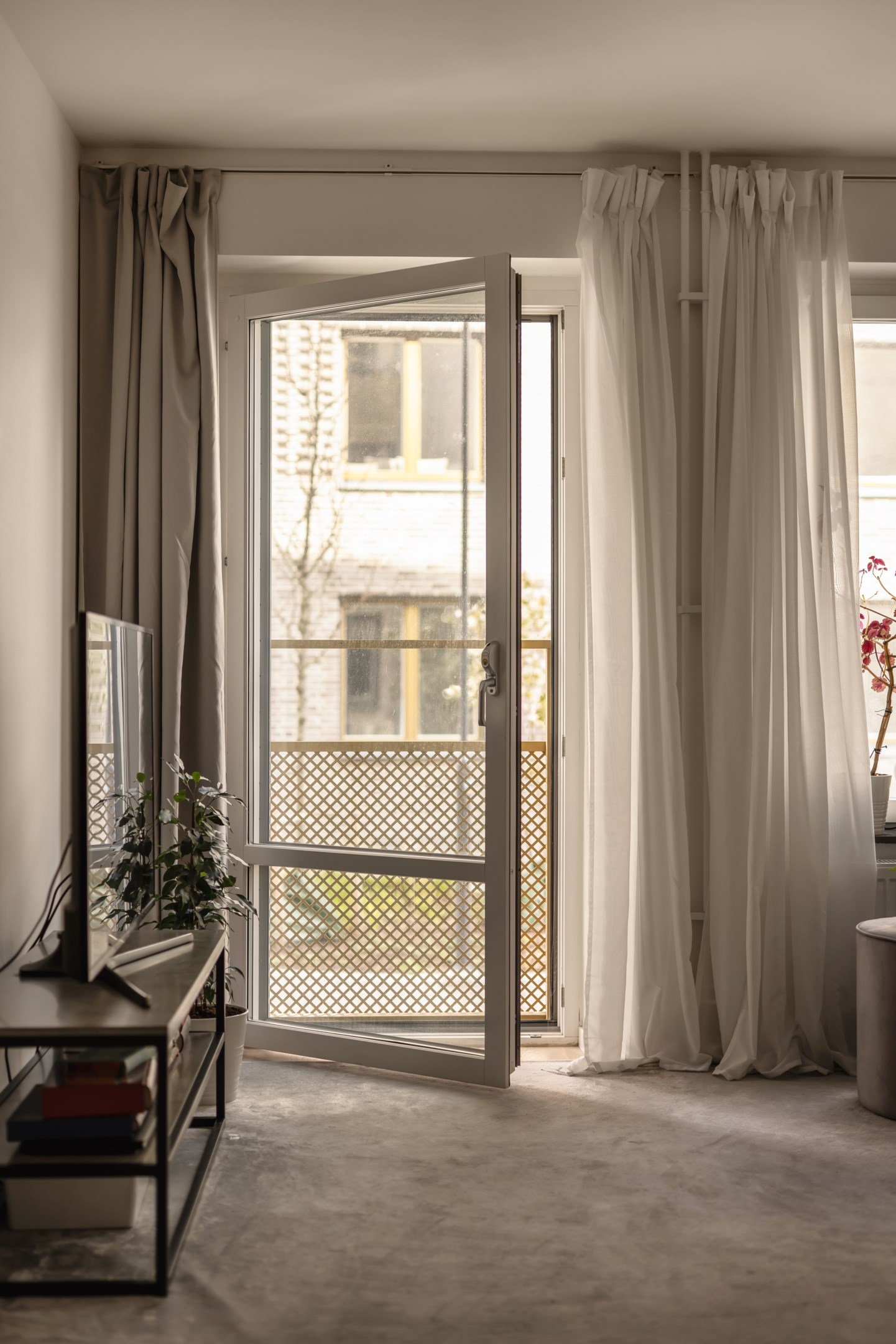 Bostadsbild från Kvarnholmsvägen 102, Till salu i Kvarnholmen, Nacka