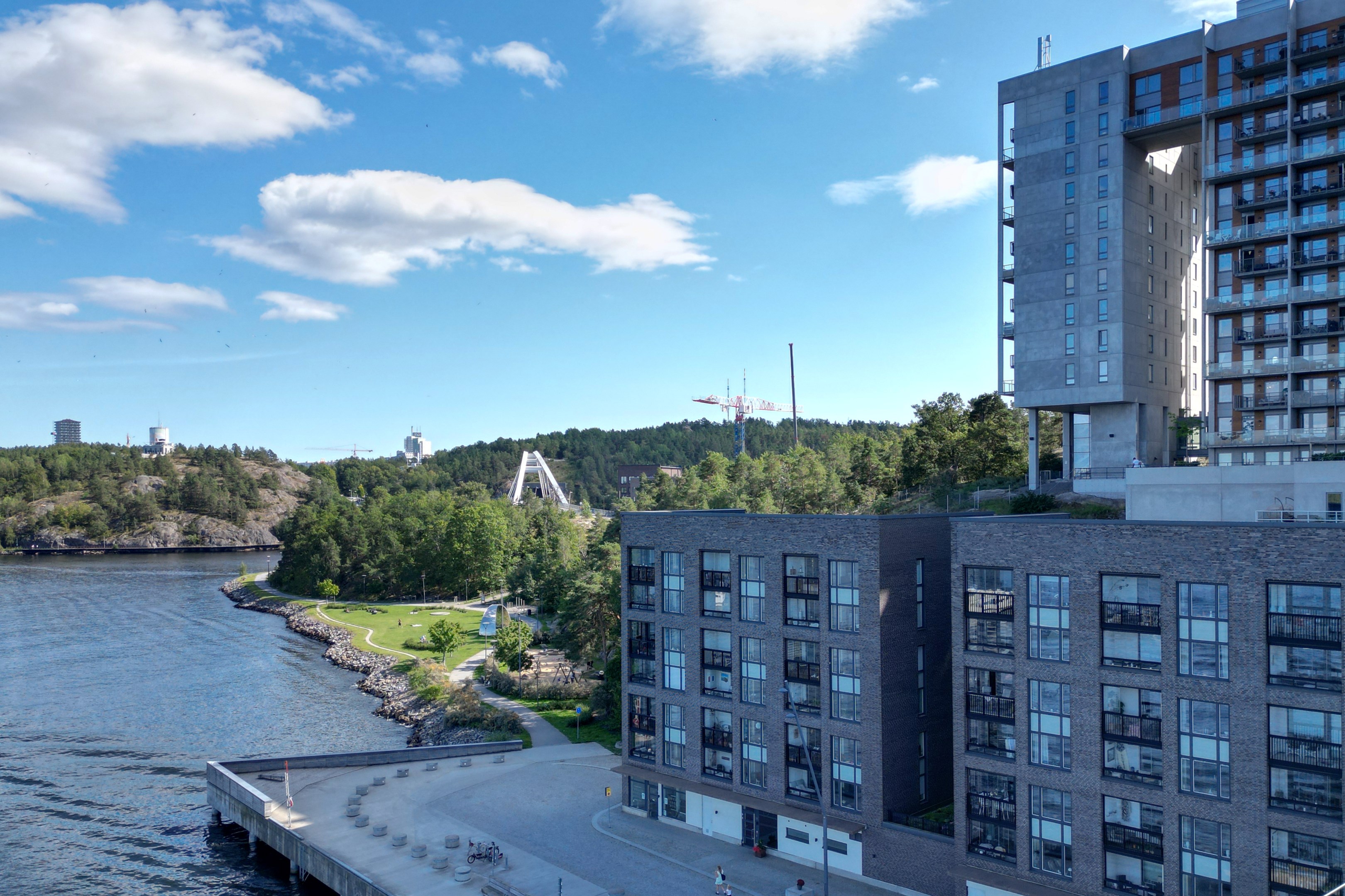 Bostadsbild från Kvarnholmsvägen 102, Till salu i Kvarnholmen, Nacka