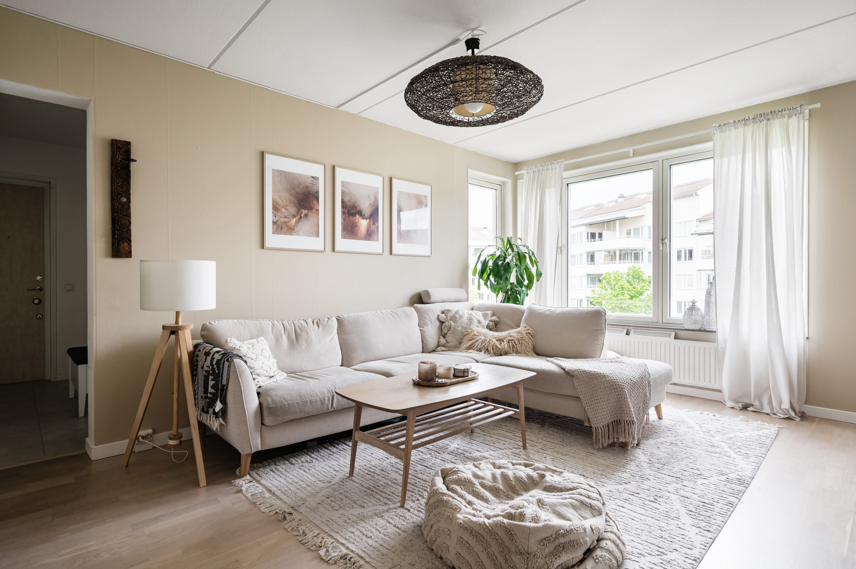 Bostadsbild från Slottsvägen 10, Till salu i Haga, Norra, Solna