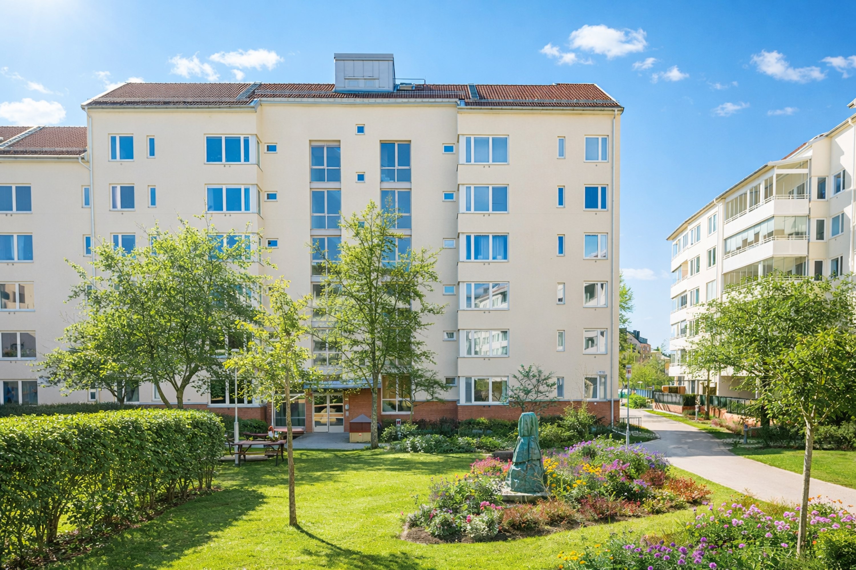 Bostadsbild från Slottsvägen 10, Till salu i Haga, Norra, Solna