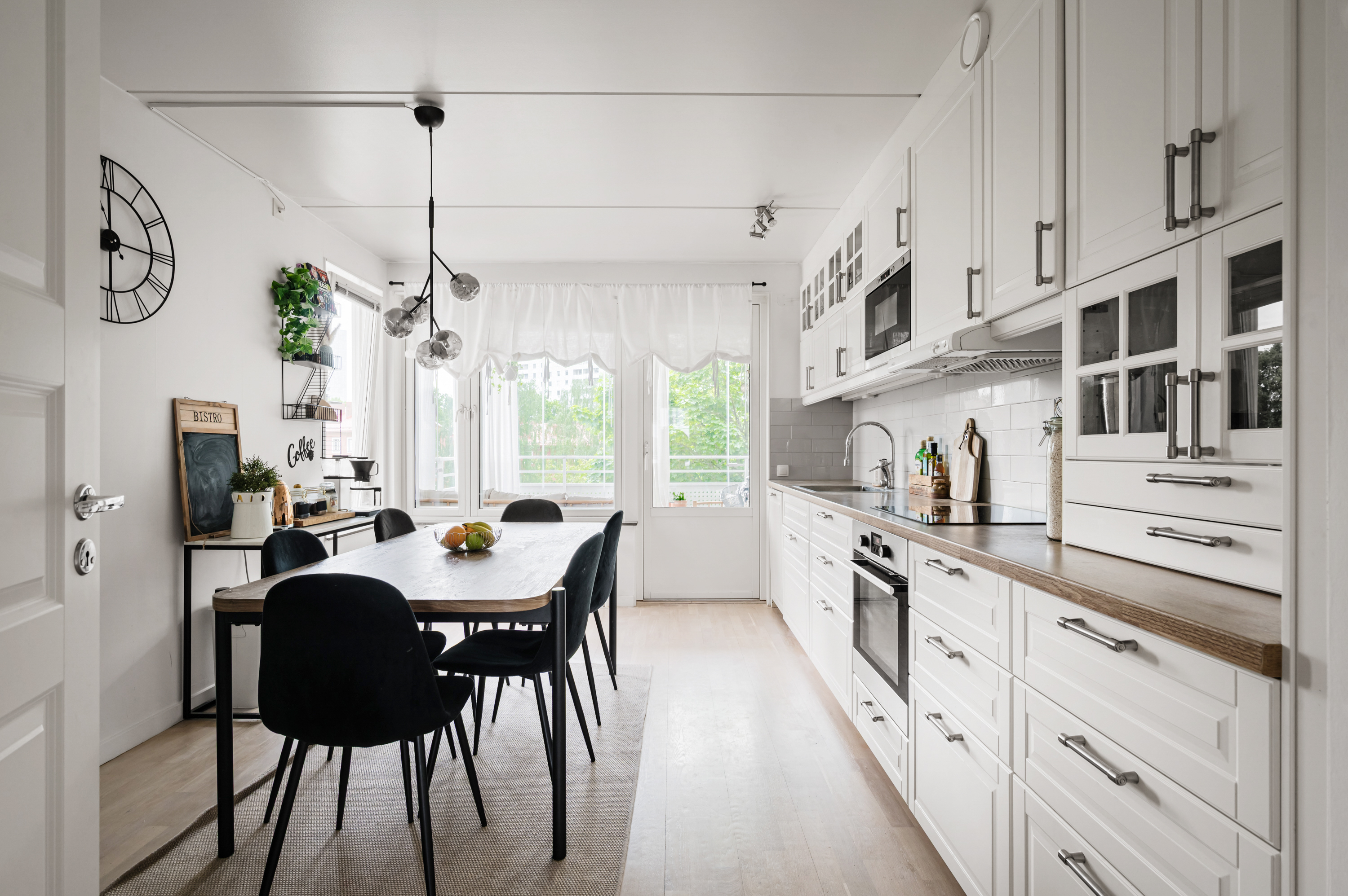 Bostadsbild från Slottsvägen 10, Till salu i Haga, Norra, Solna