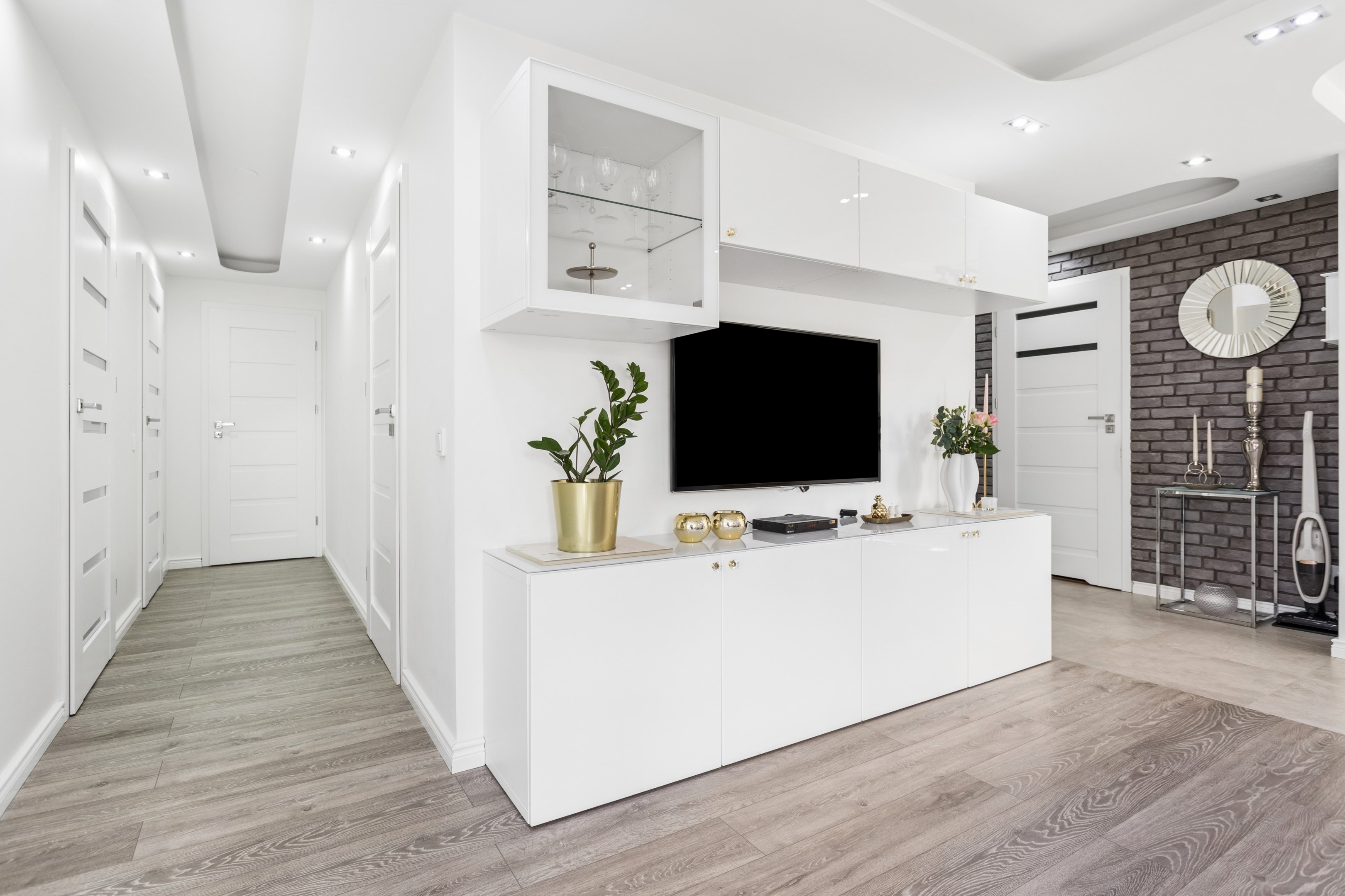 Den  inre hallen som kopplar ihop dubbla klädkammare och sovrummen