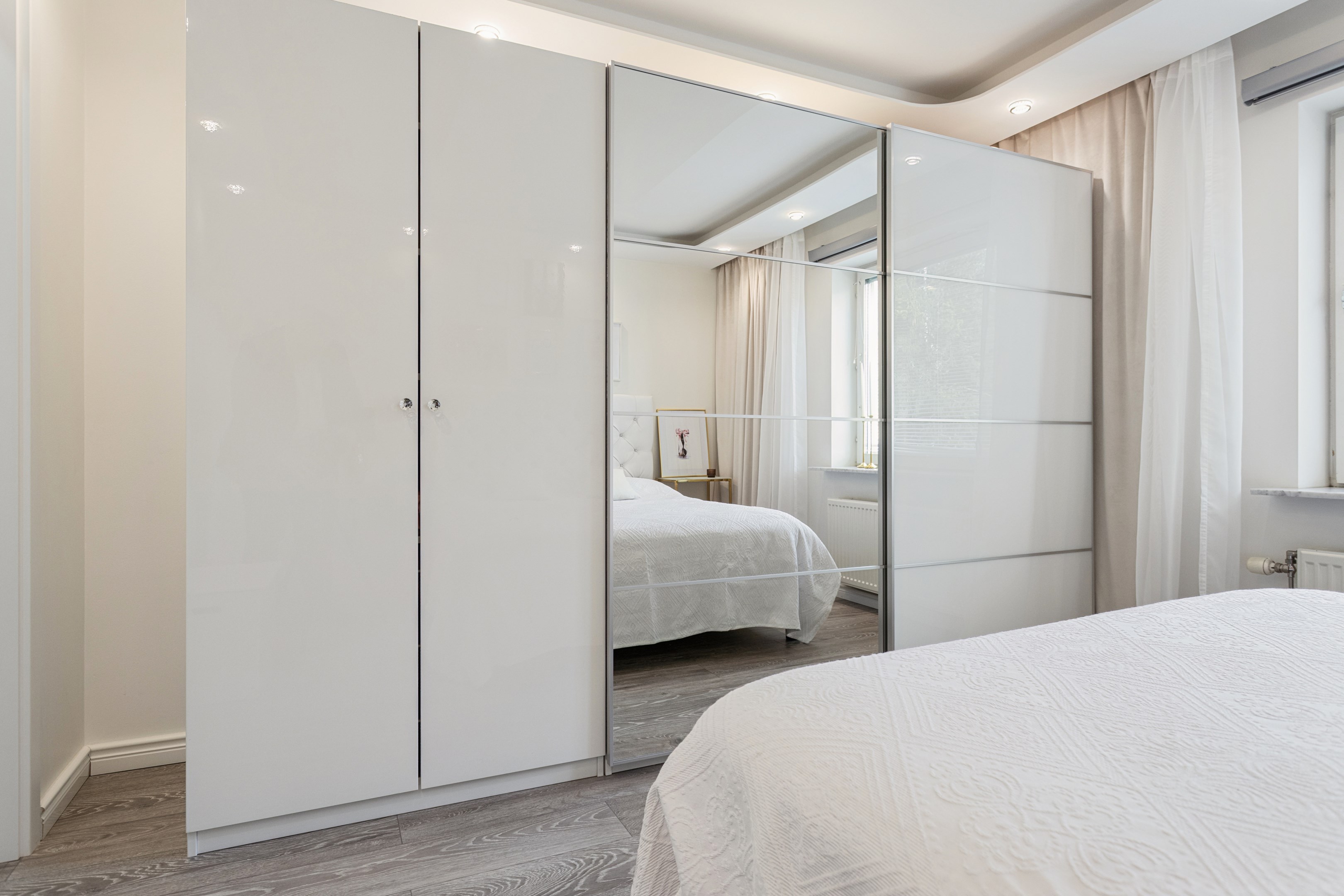 Plats finns för garderober