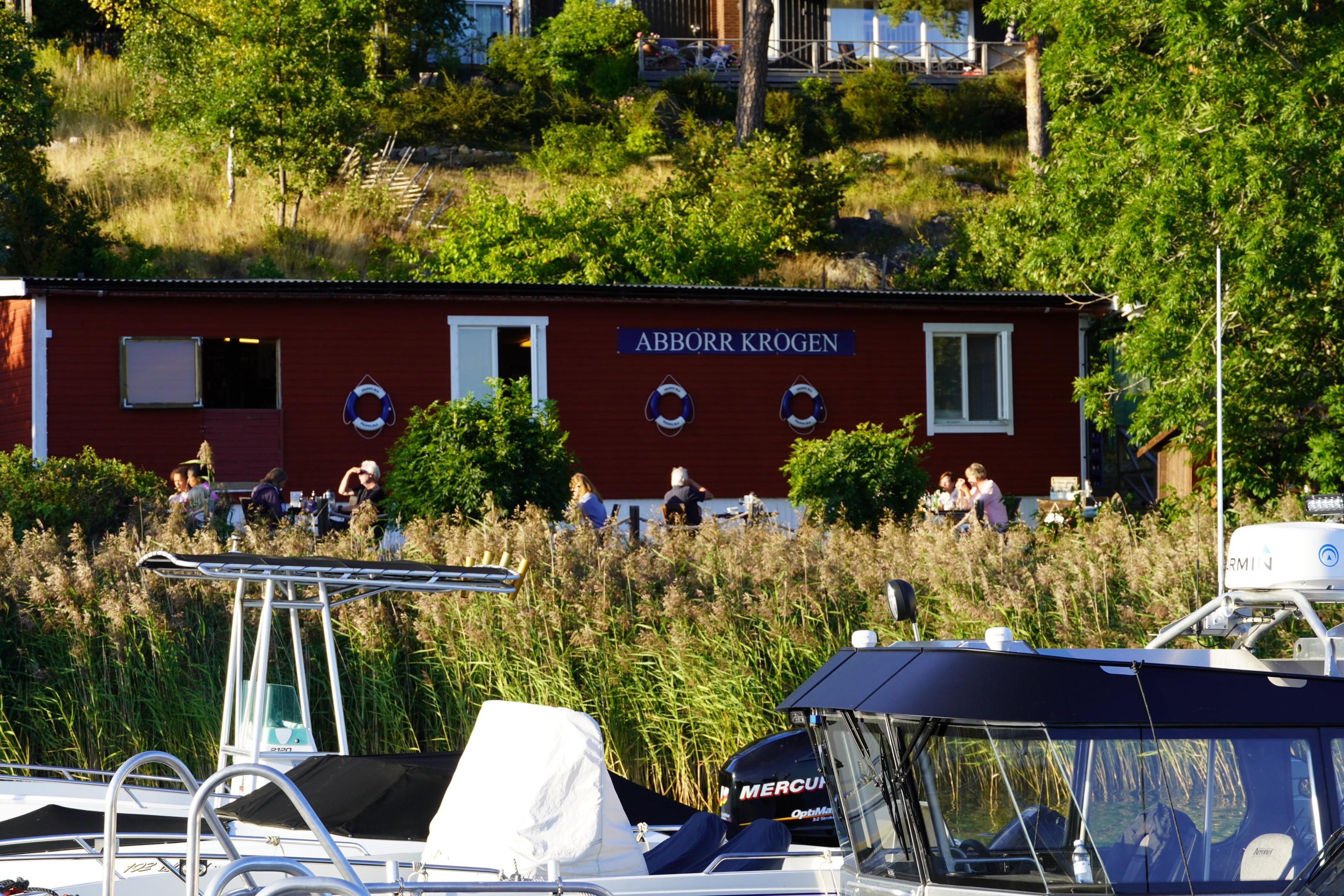 Abborrkrogen - Populär skärgårdsrestaurang inom promenadavstånd