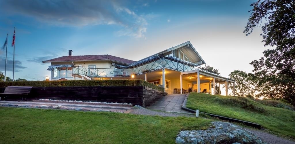 Strömstad Golfklubb 2 km bort