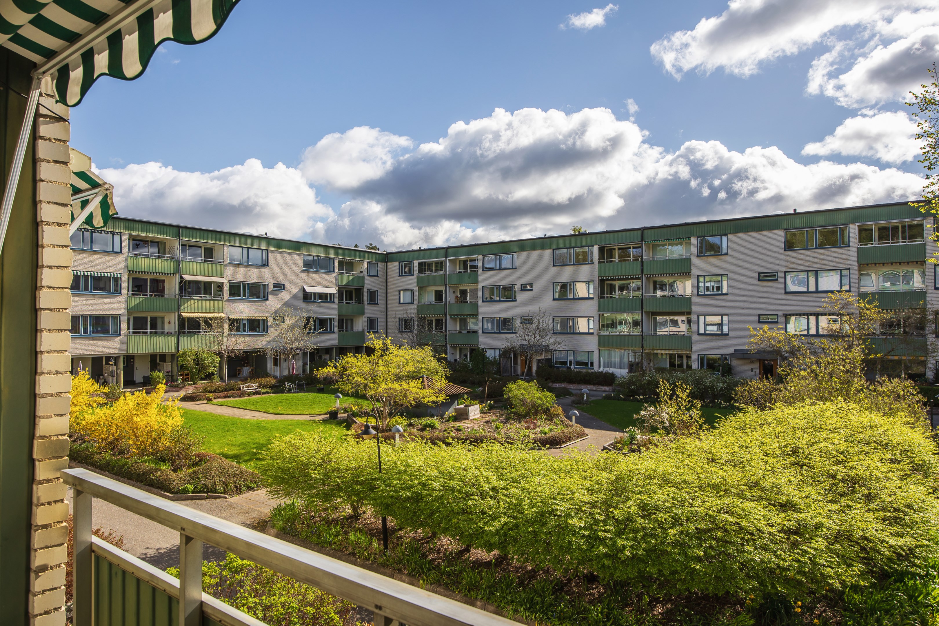 Bostadsbild från Vinterbrinksvägen 63, 1tr, Till salu i Igelbodaplatån - Saltsjöbaden, Nacka