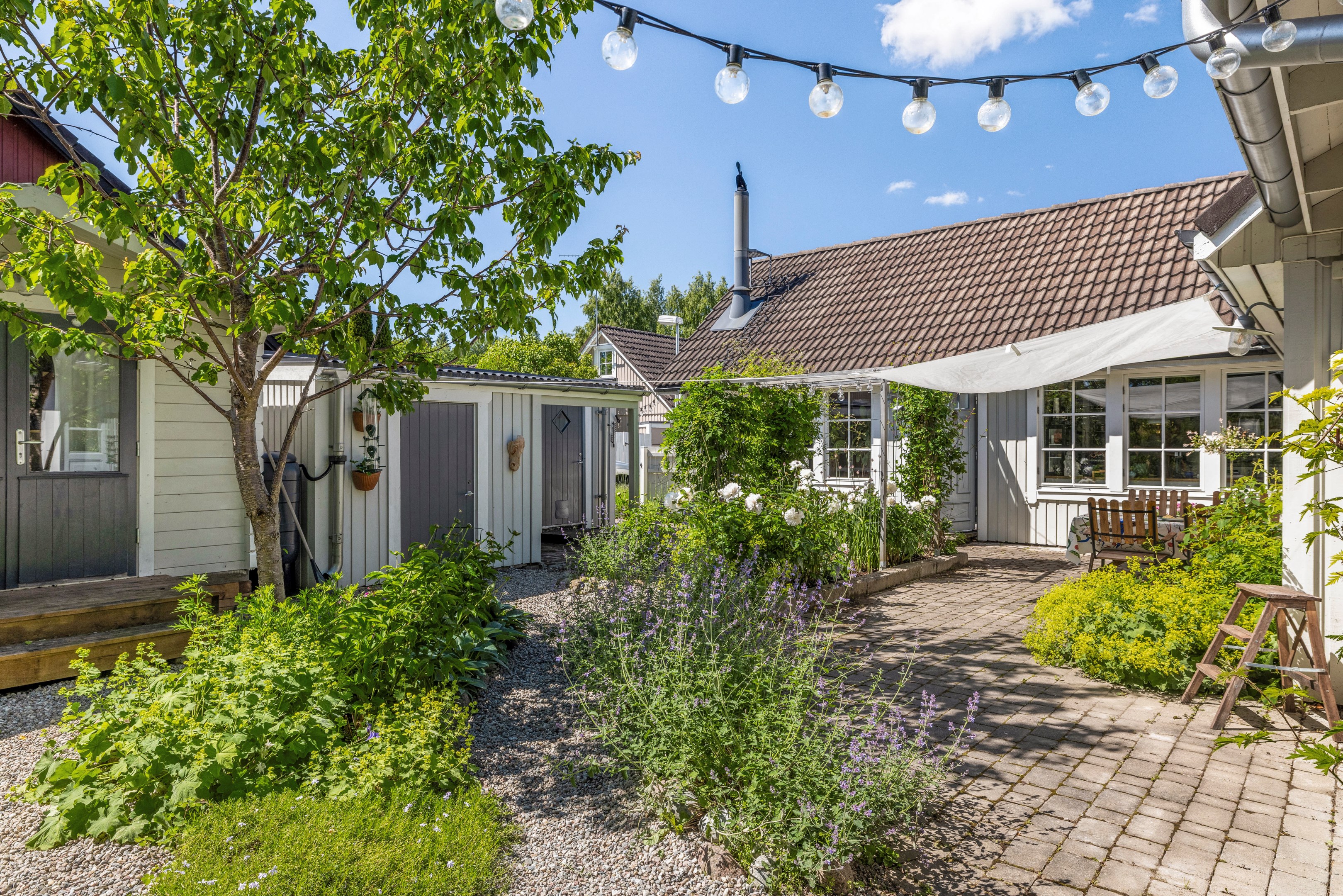Bostadsbild från Stubbåkersvägen 28, Såld i Storvreta, Uppsala