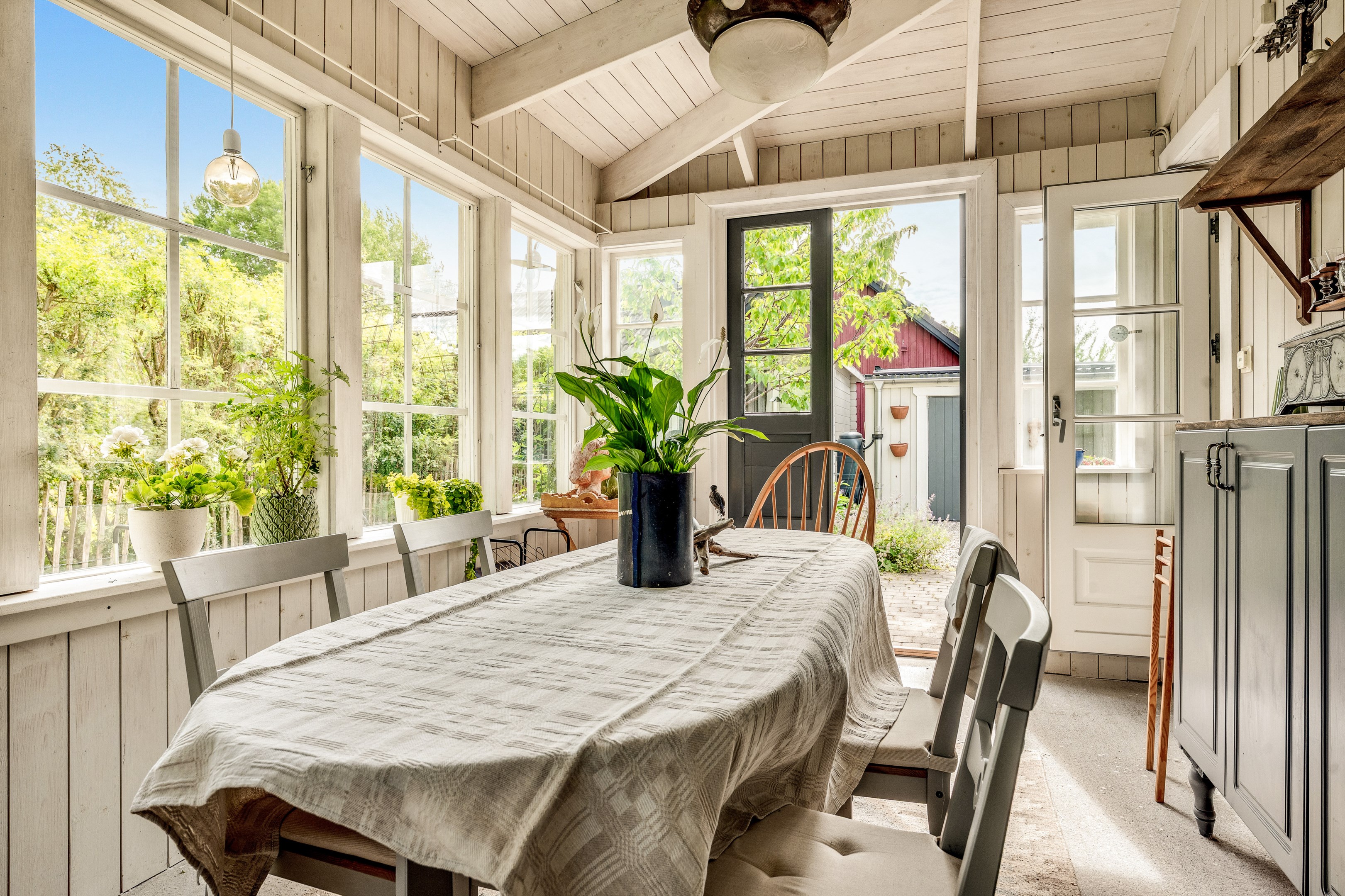 Bostadsbild från Stubbåkersvägen 28, Såld i Storvreta, Uppsala