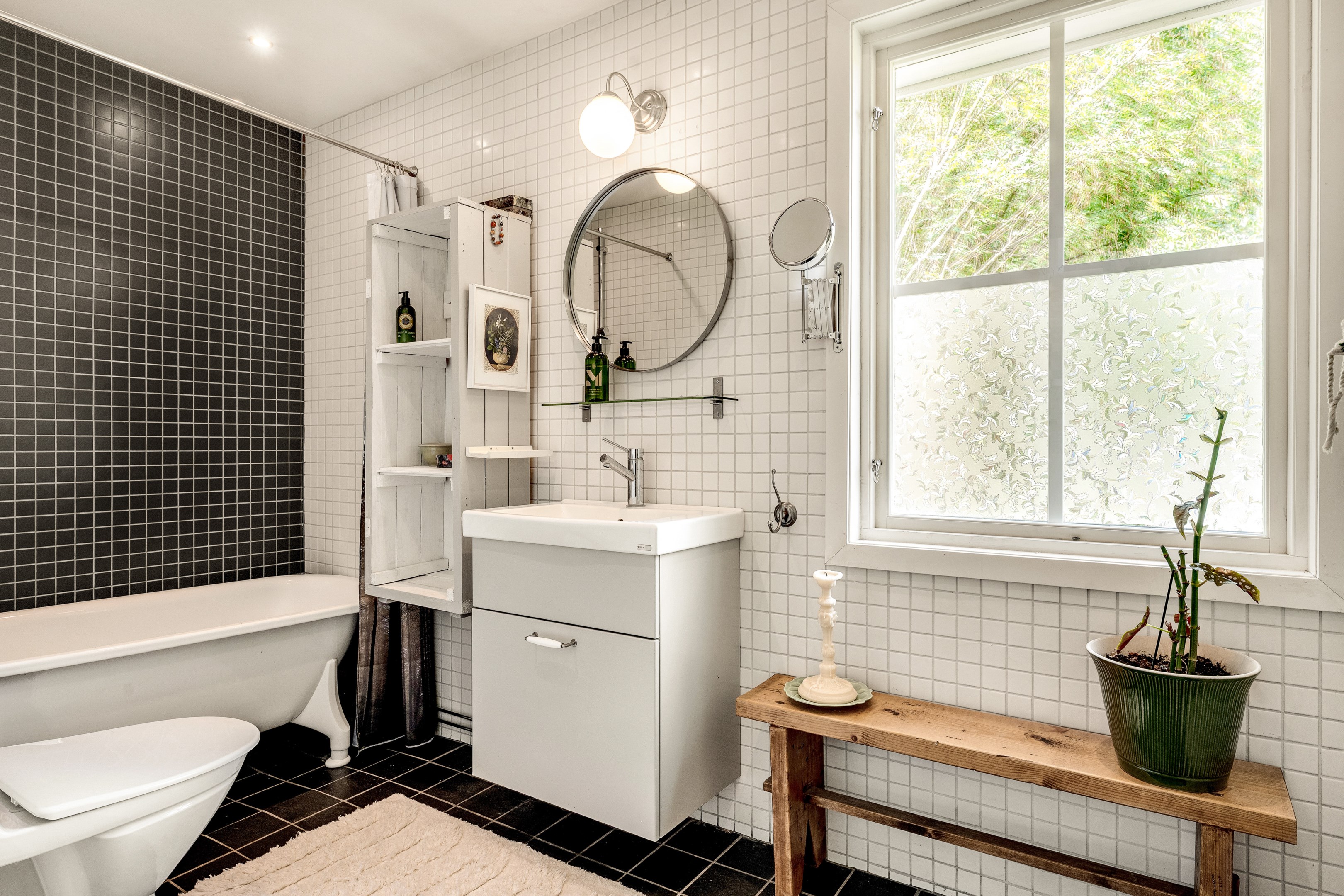 Bostadsbild från Stubbåkersvägen 28, Såld i Storvreta, Uppsala