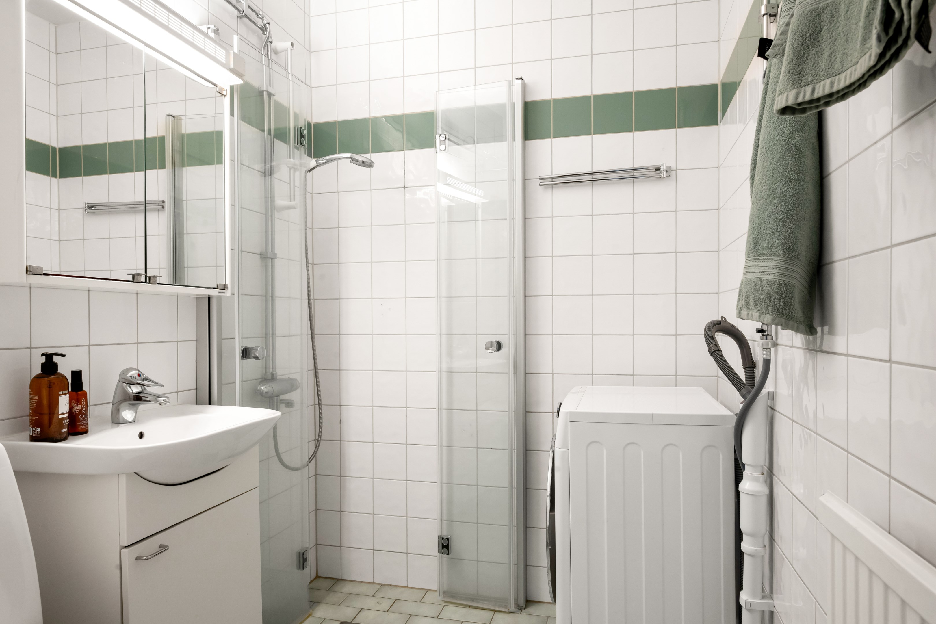 Bostadsbild från Sturegatan 2B, Till salu i Främre Luthagen, Uppsala