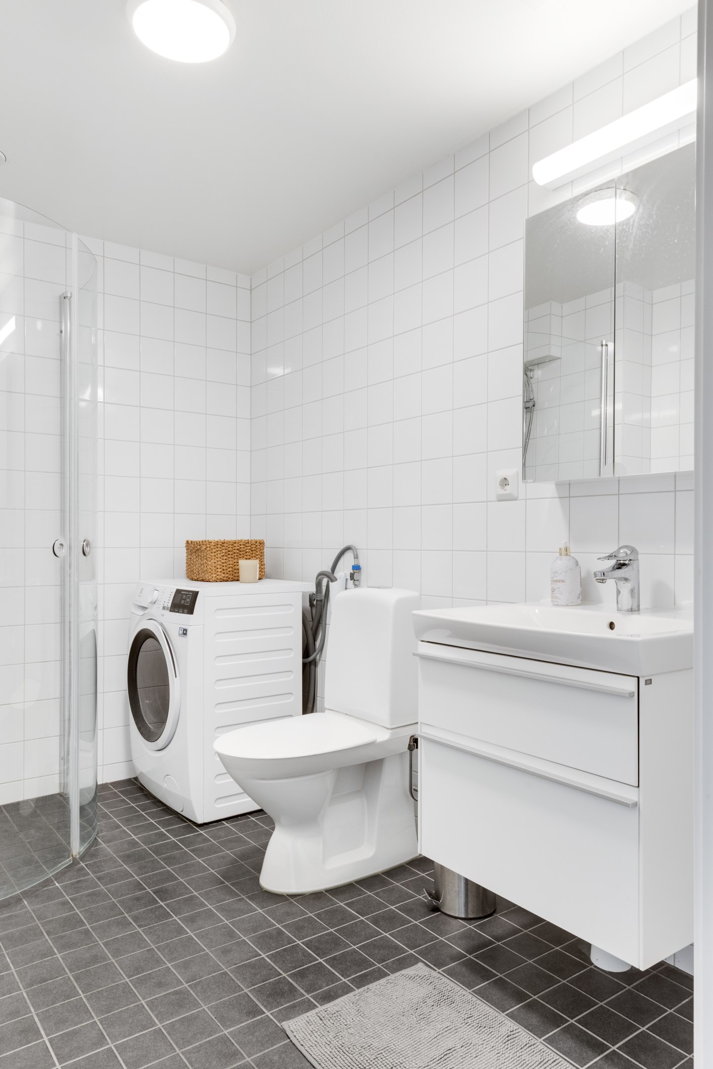 Bostadsbild från Sturegatan 4B, Till salu i Främre Luthagen, Uppsala