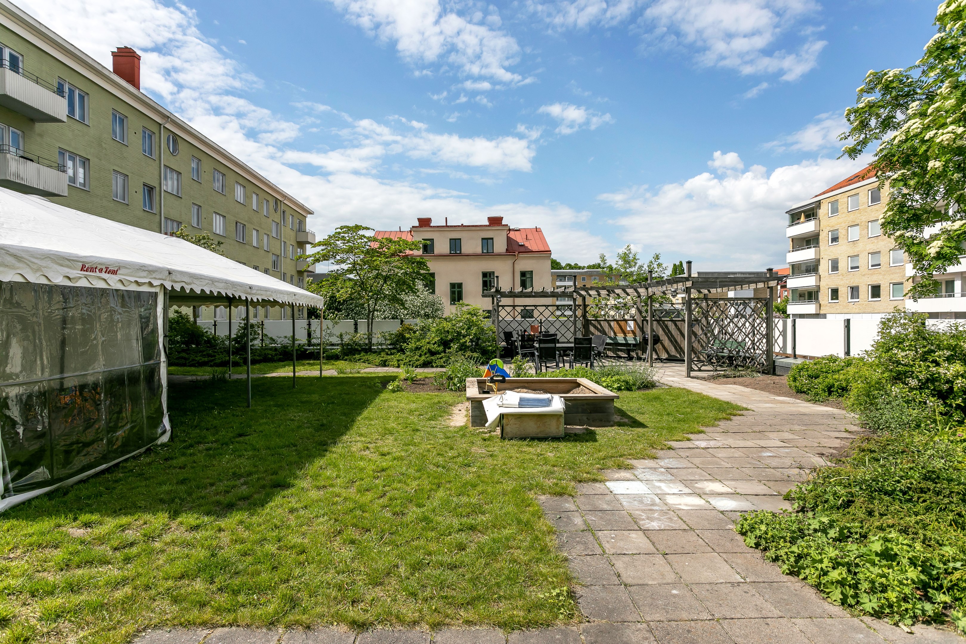 Bostadsbild från Sturegatan 4B, Till salu i Främre Luthagen, Uppsala