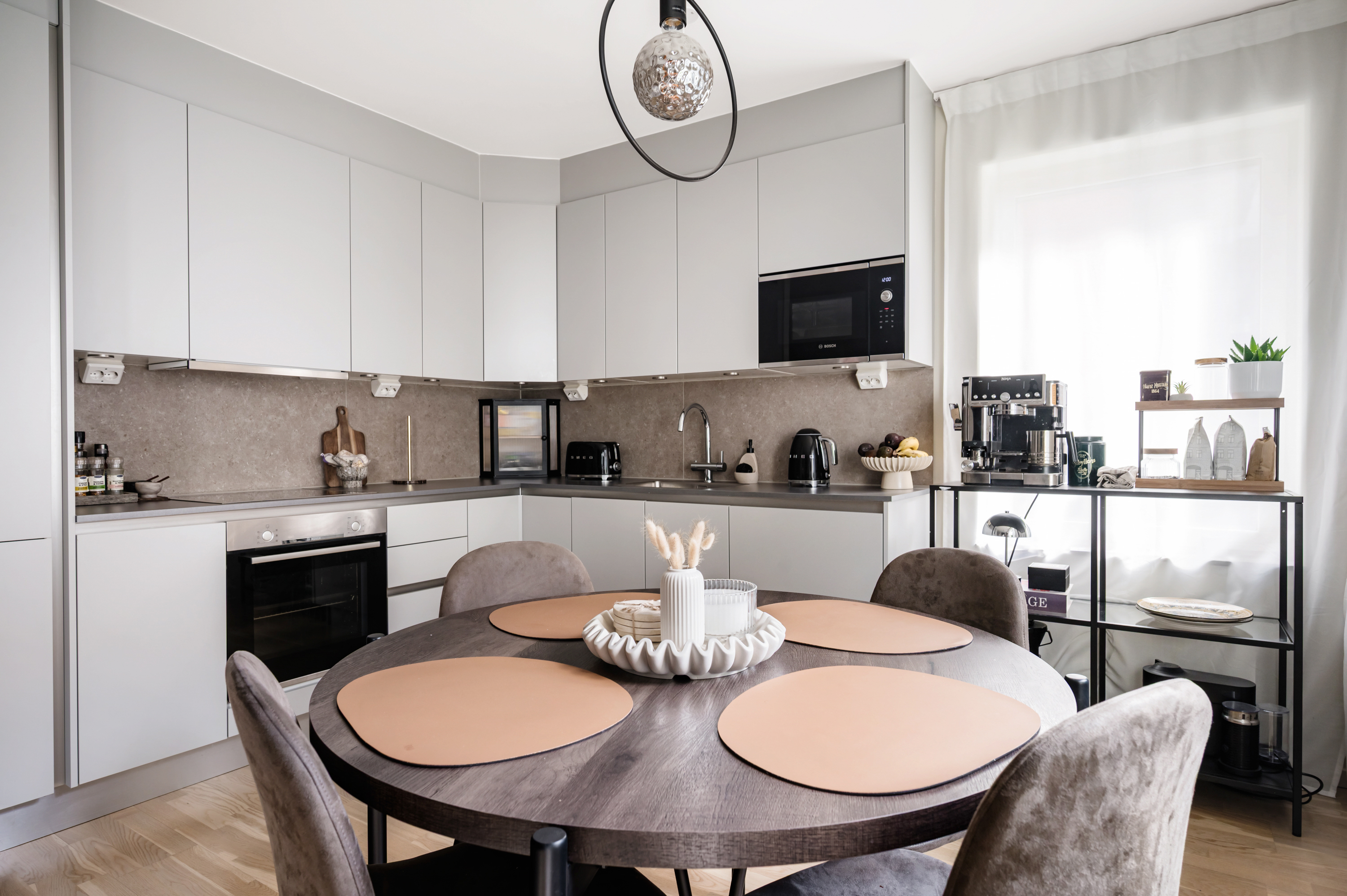 Bostadsbild från Hovslagarevägen 19, Till salu i Sollentuna - Edsängen, Sollentuna