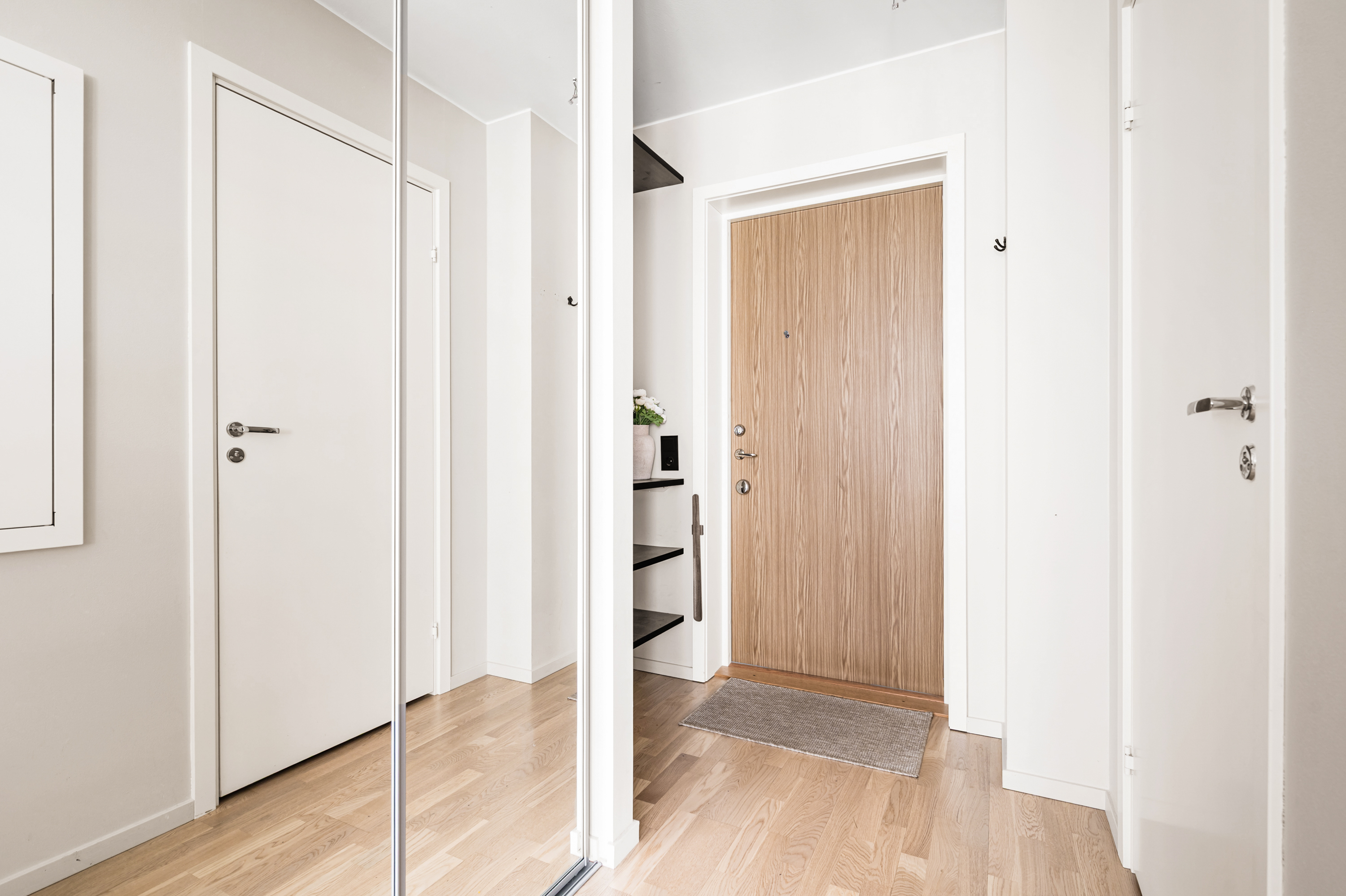 Bostadsbild från Hovslagarevägen 19, Till salu i Sollentuna - Edsängen, Sollentuna