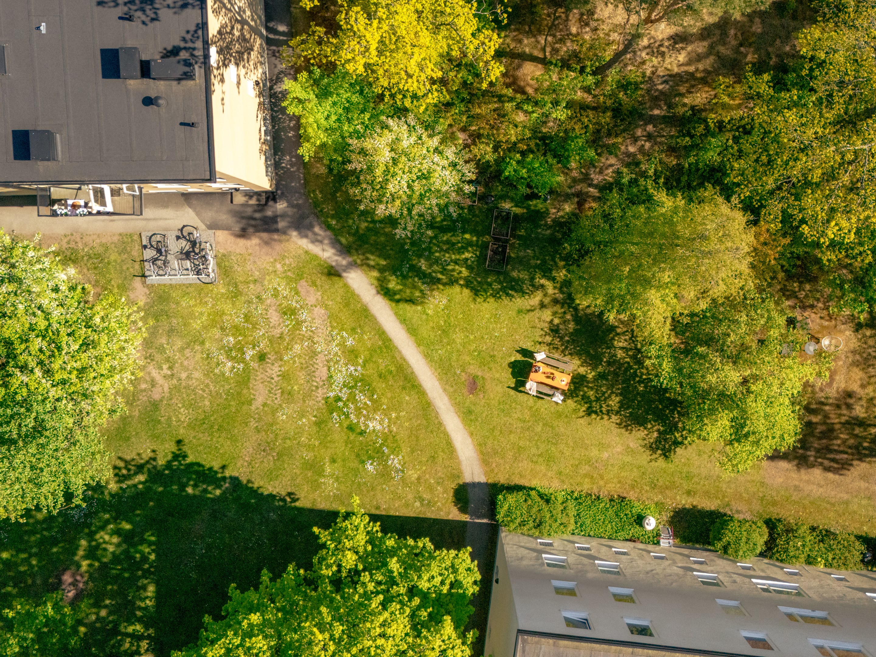 Bostadsbild från Kransbindarvägen 21, Såld i Midsommarkransen, Stockholm