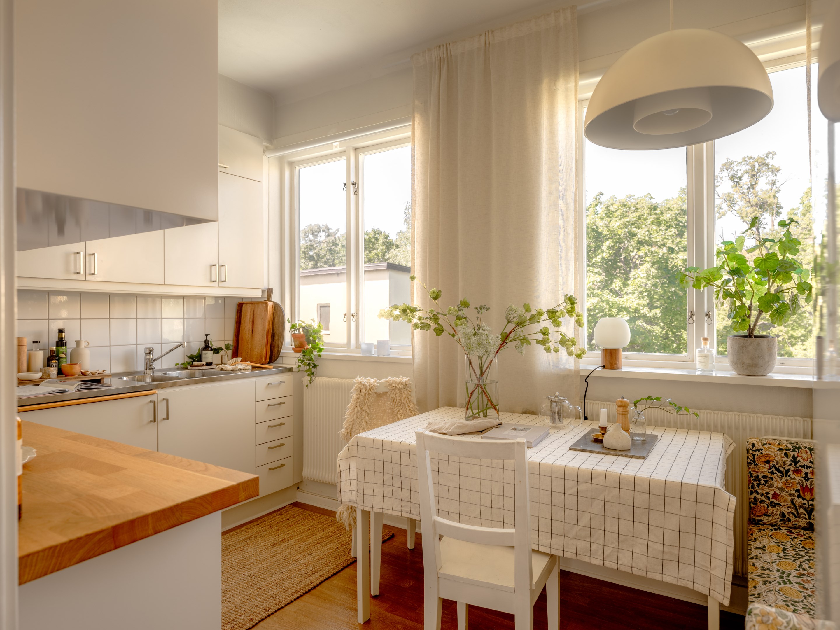 Bostadsbild från Kransbindarvägen 21, Såld i Midsommarkransen, Stockholm
