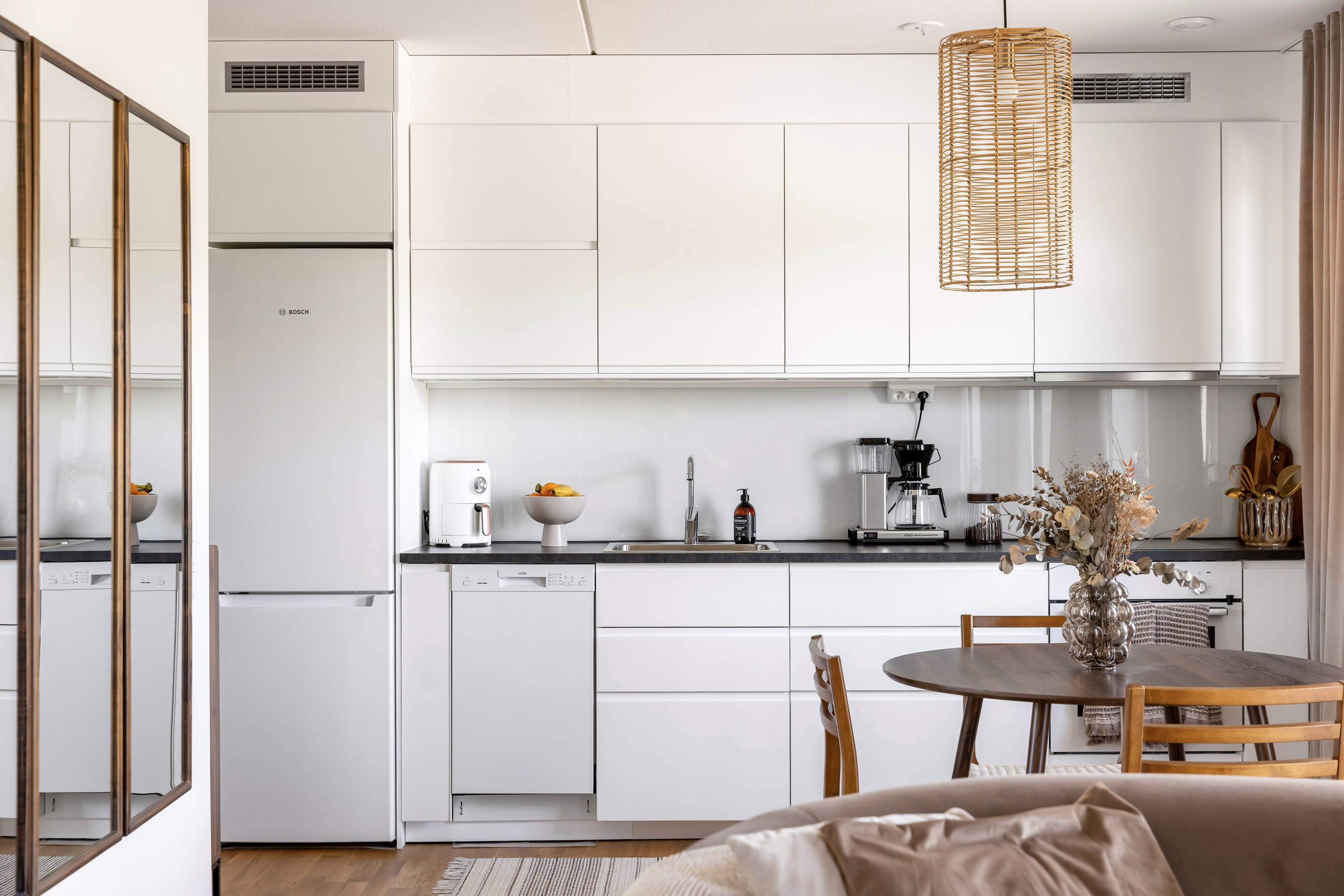 Bostadsbild från Ekoxvägen 6, Till salu i Ultuna, Uppsala