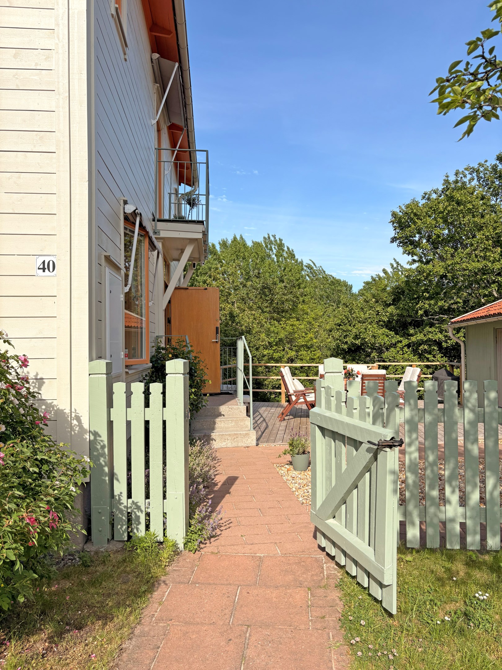Bostadsbild från Sedumbacken 40, Till salu i Bromma - Riksby, Stockholm