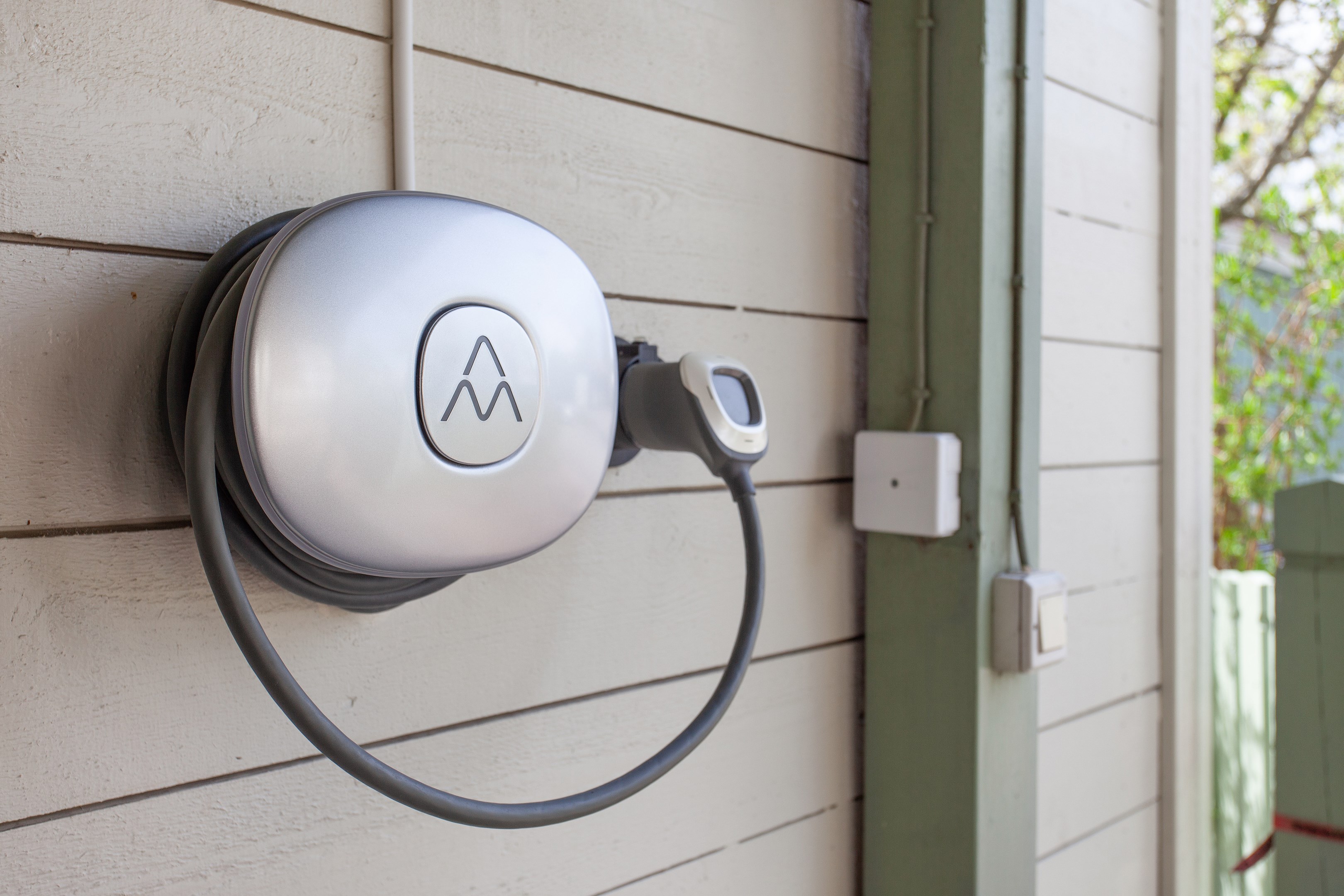 Laddbox i  carporten