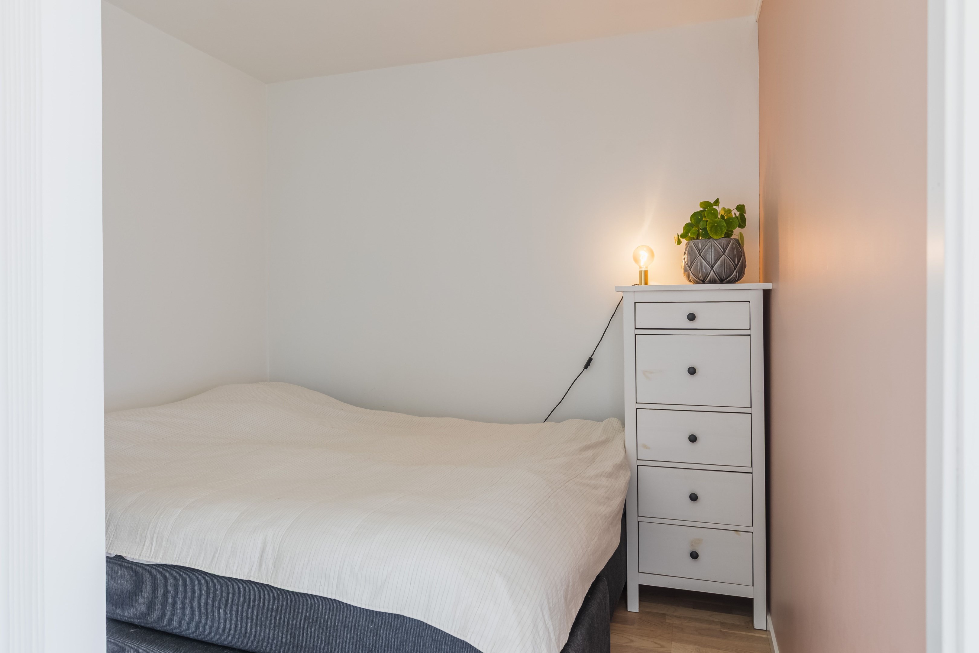 Bostadsbild från Kastanjegatan 1, Såld i Salabacke, Uppsala