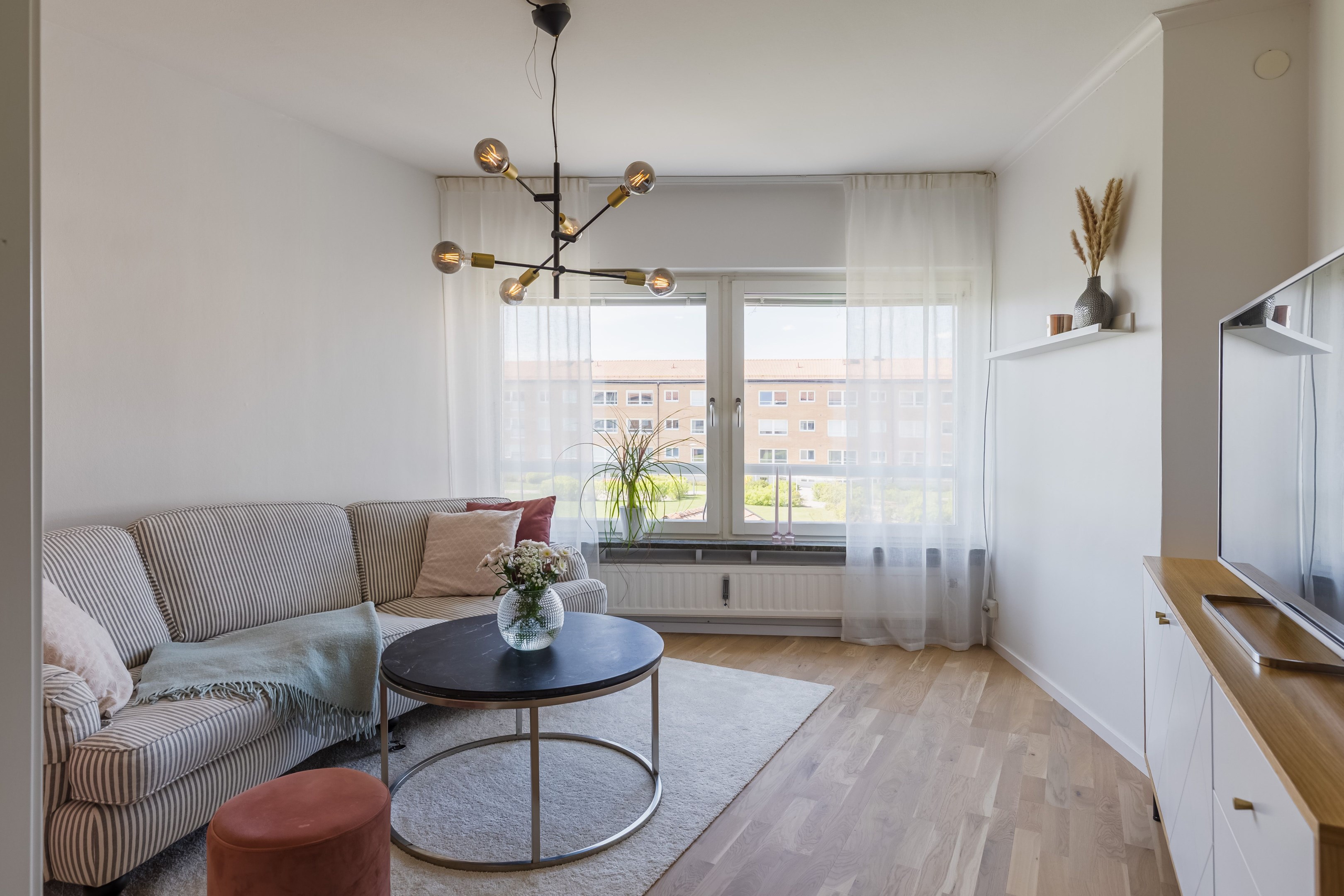 Bostadsbild från Kastanjegatan 1, Såld i Salabacke, Uppsala