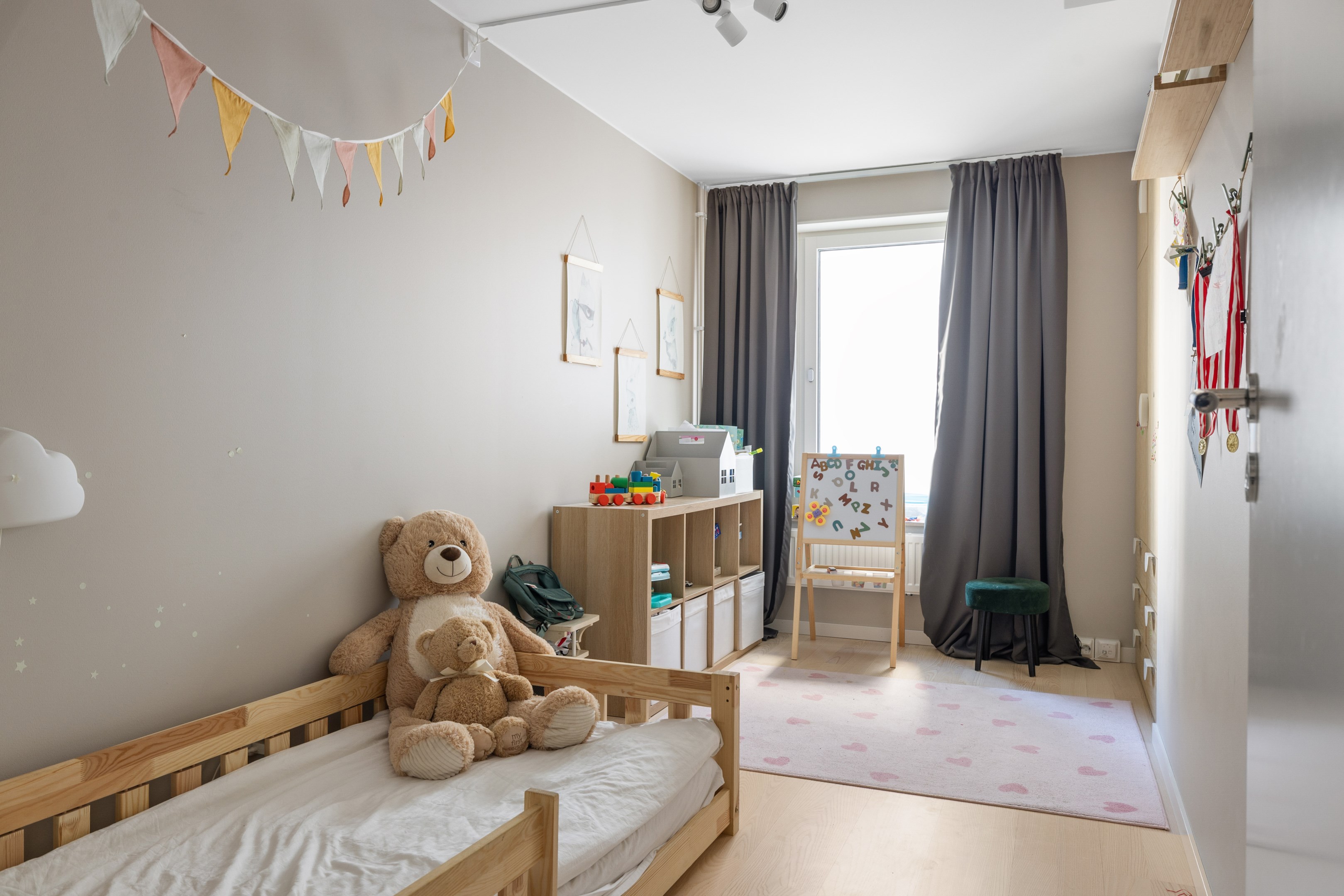 Bostadsbild från Torfredsplatsen 7, Till salu i Haga, Norra, Solna