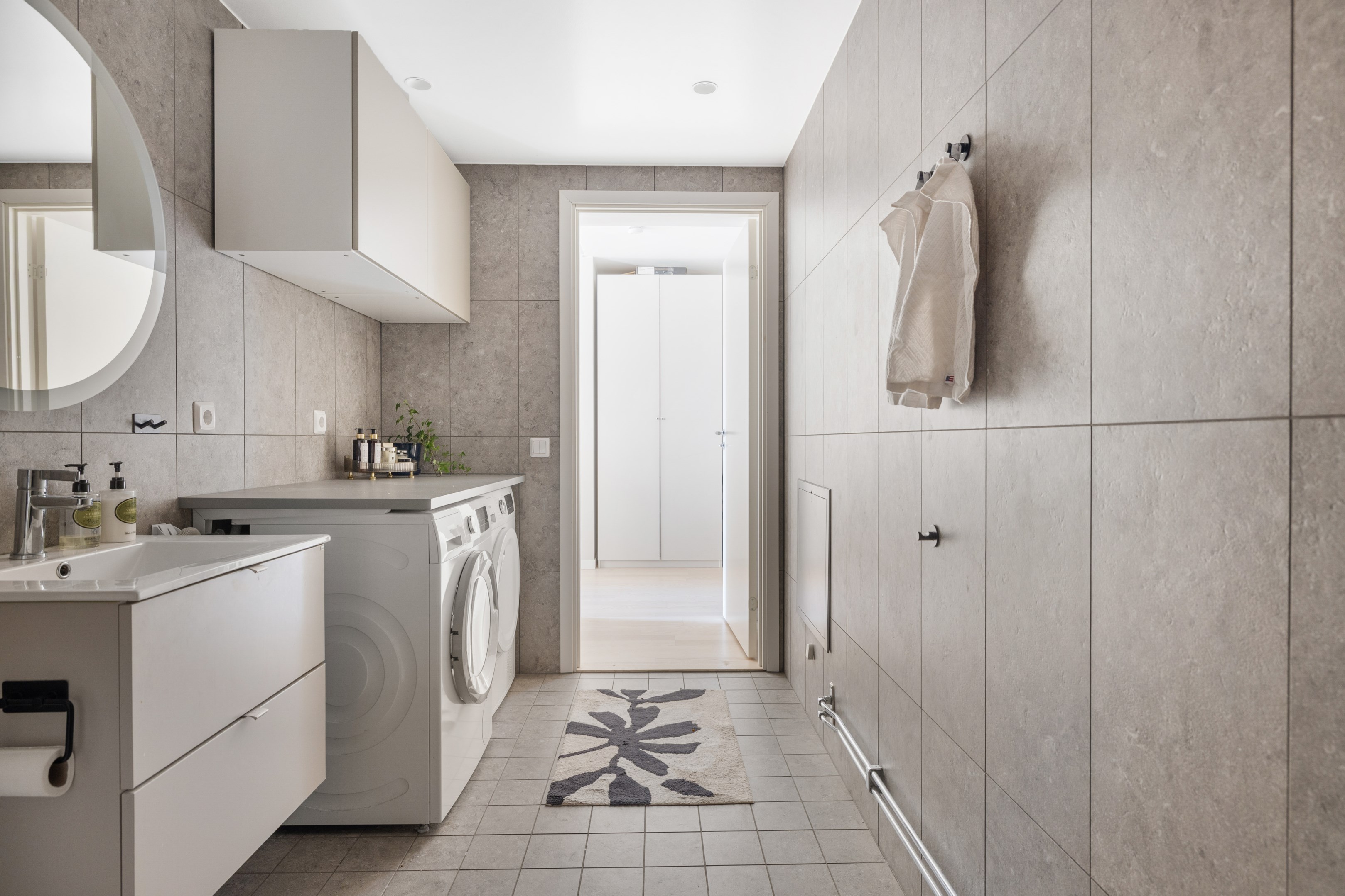 Bostadsbild från Torfredsplatsen 7, Till salu i Haga, Norra, Solna