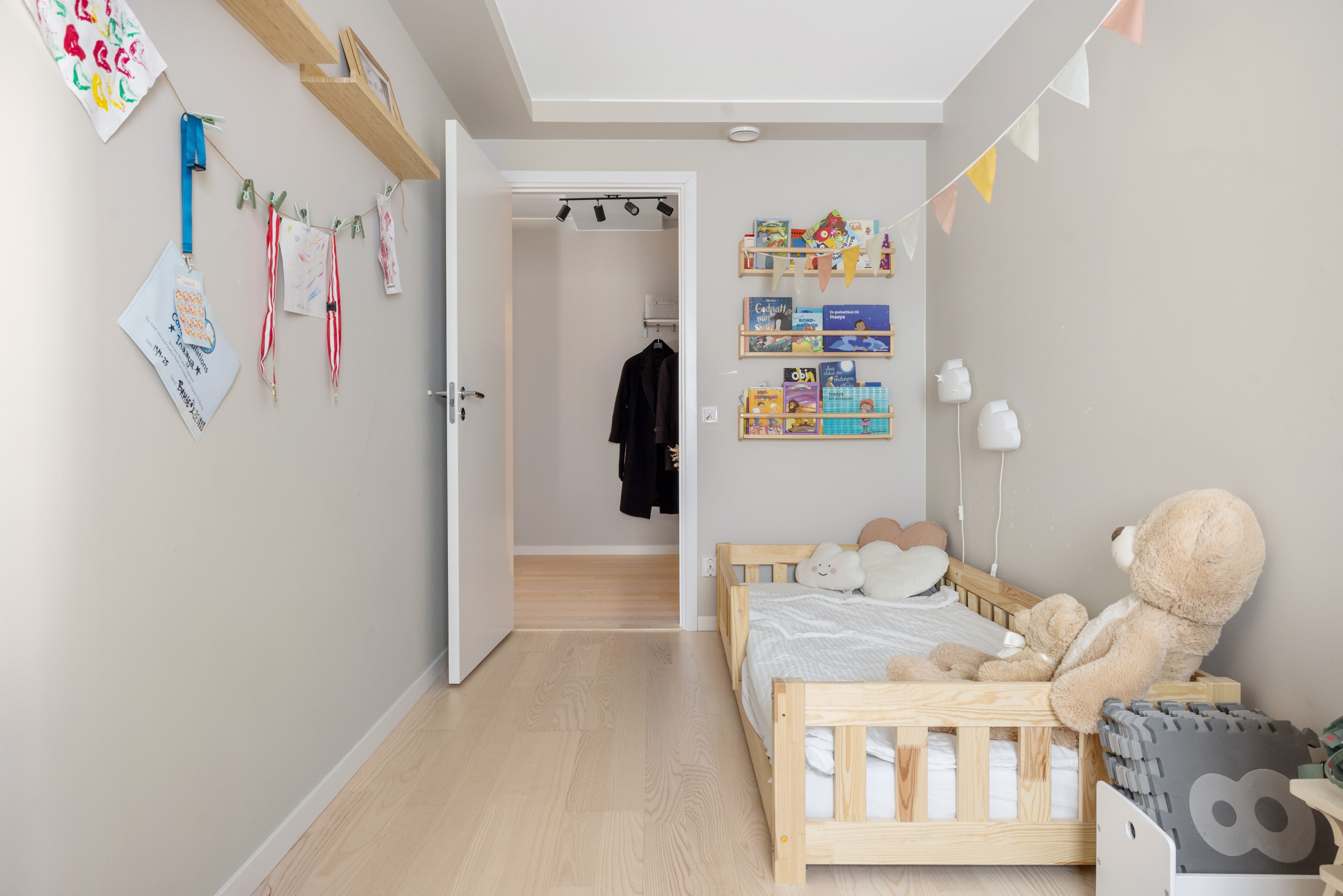 Bostadsbild från Torfredsplatsen 7, Till salu i Haga, Norra, Solna