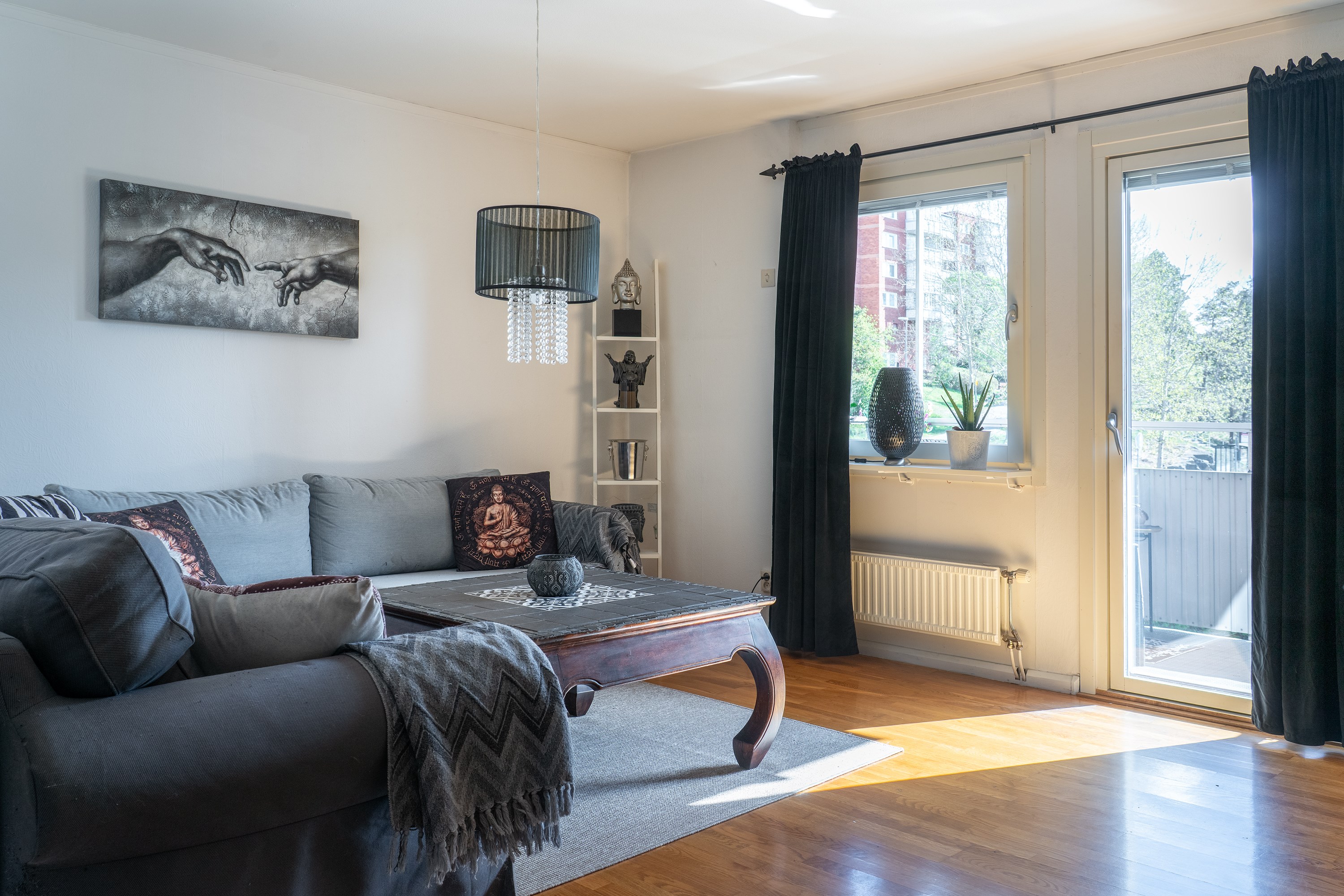 Bostadsbild från Solskensvägen 19, Till salu i Östra Tullingeberg, Botkyrka