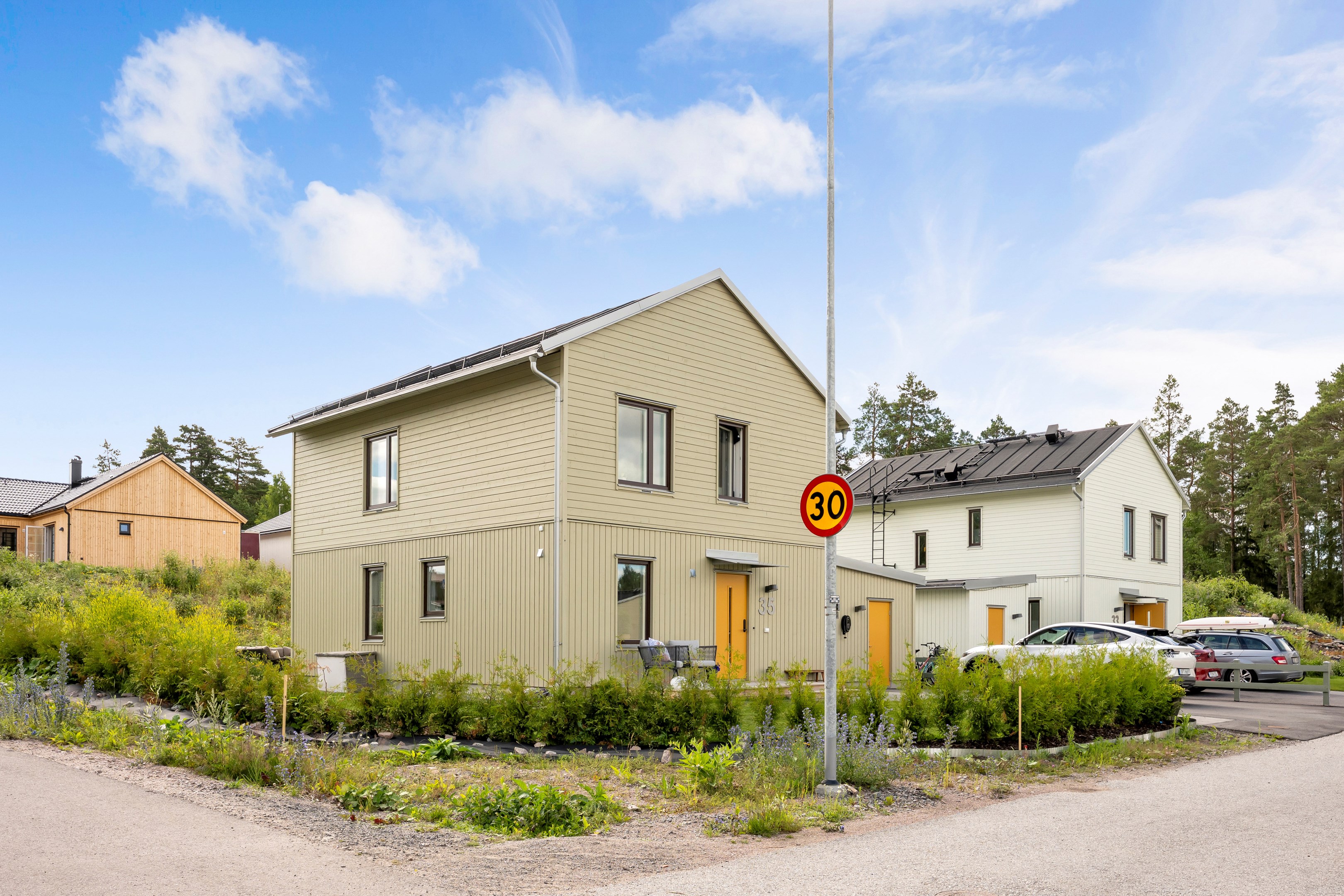 Bostadsbild från Idegransvägen 35, Kommande i Skölsta, Uppsala