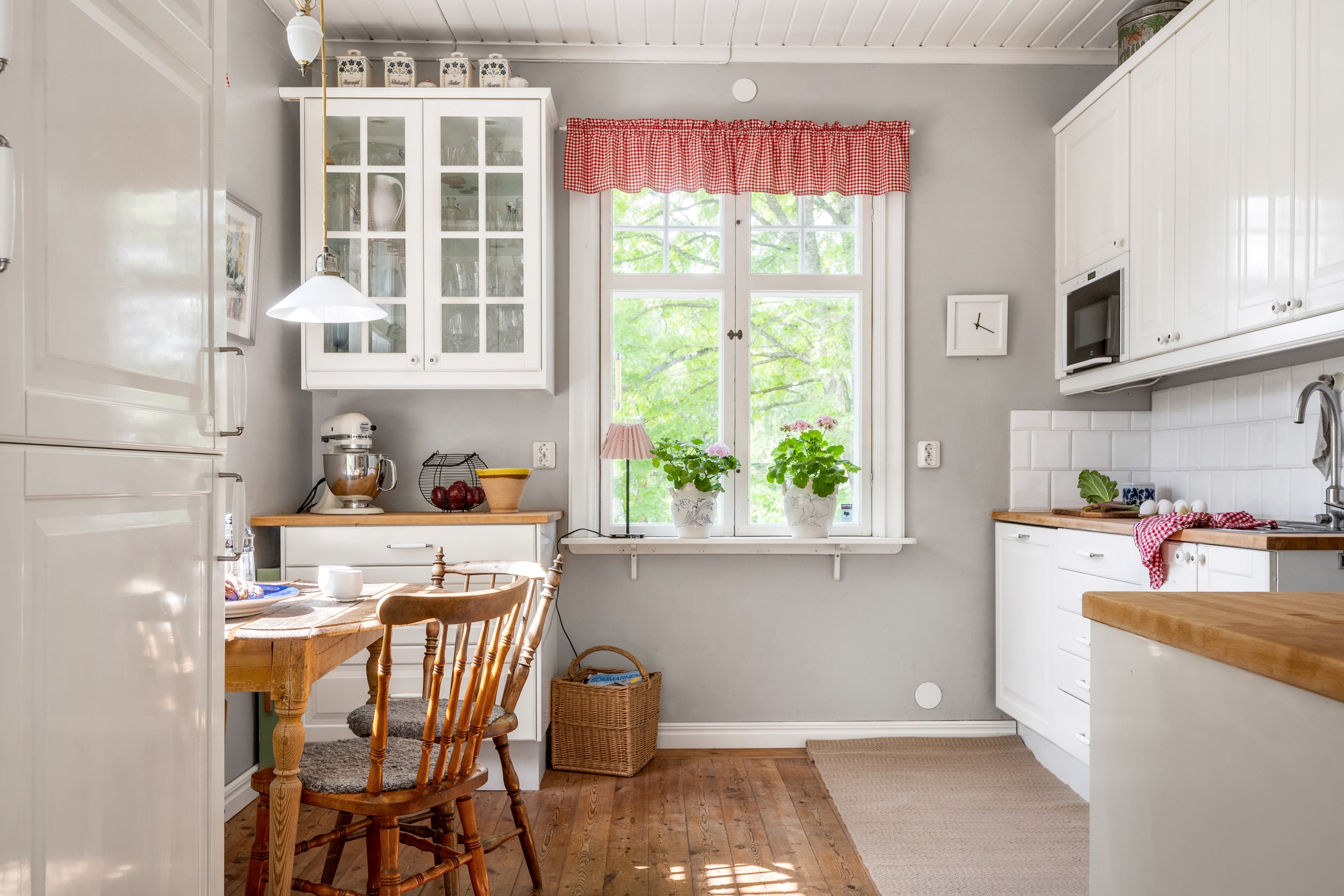 Bostadsbild från Rödhakevägen 19A, Till salu i Sunnersta, Uppsala