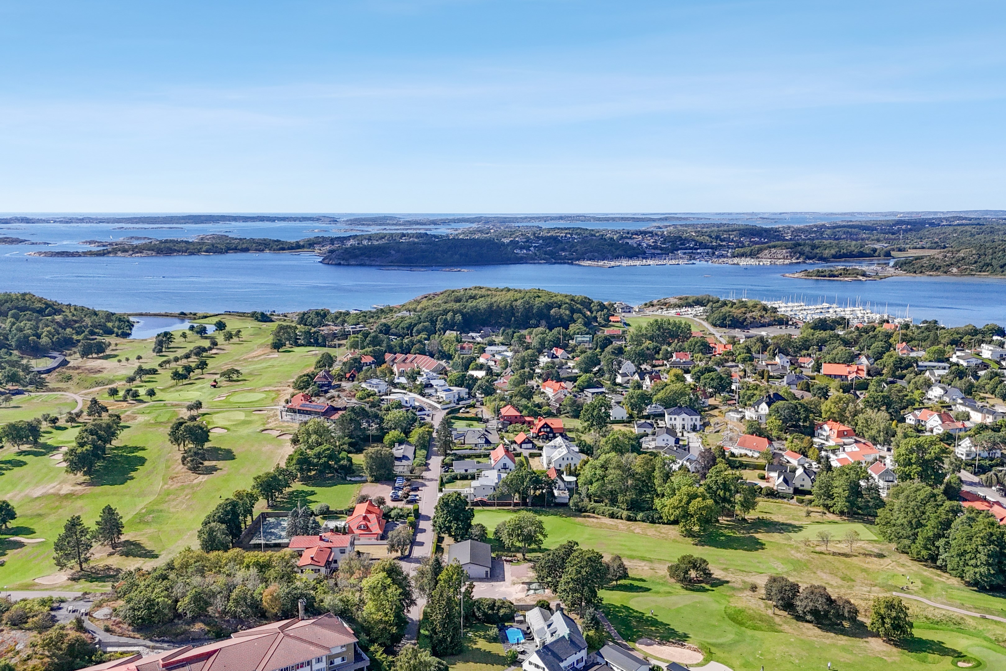 Ett attraktivt läge i Hovås, nära golf, hav och natur