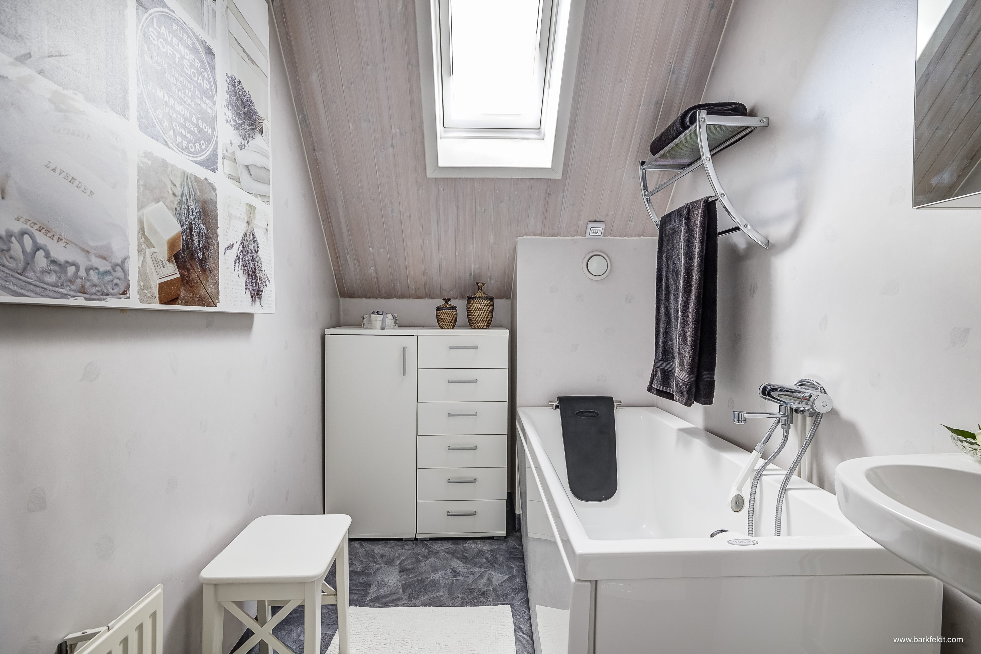 Bostadsbild från Fögderivägen 36, Till salu i Bälinge, Uppsala