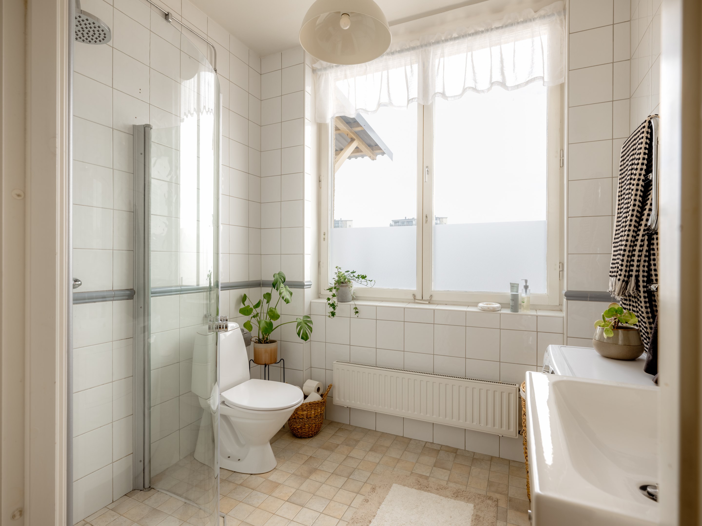 Bostadsbild från Skridskovägen 7, Såld i Västertorp, Stockholm
