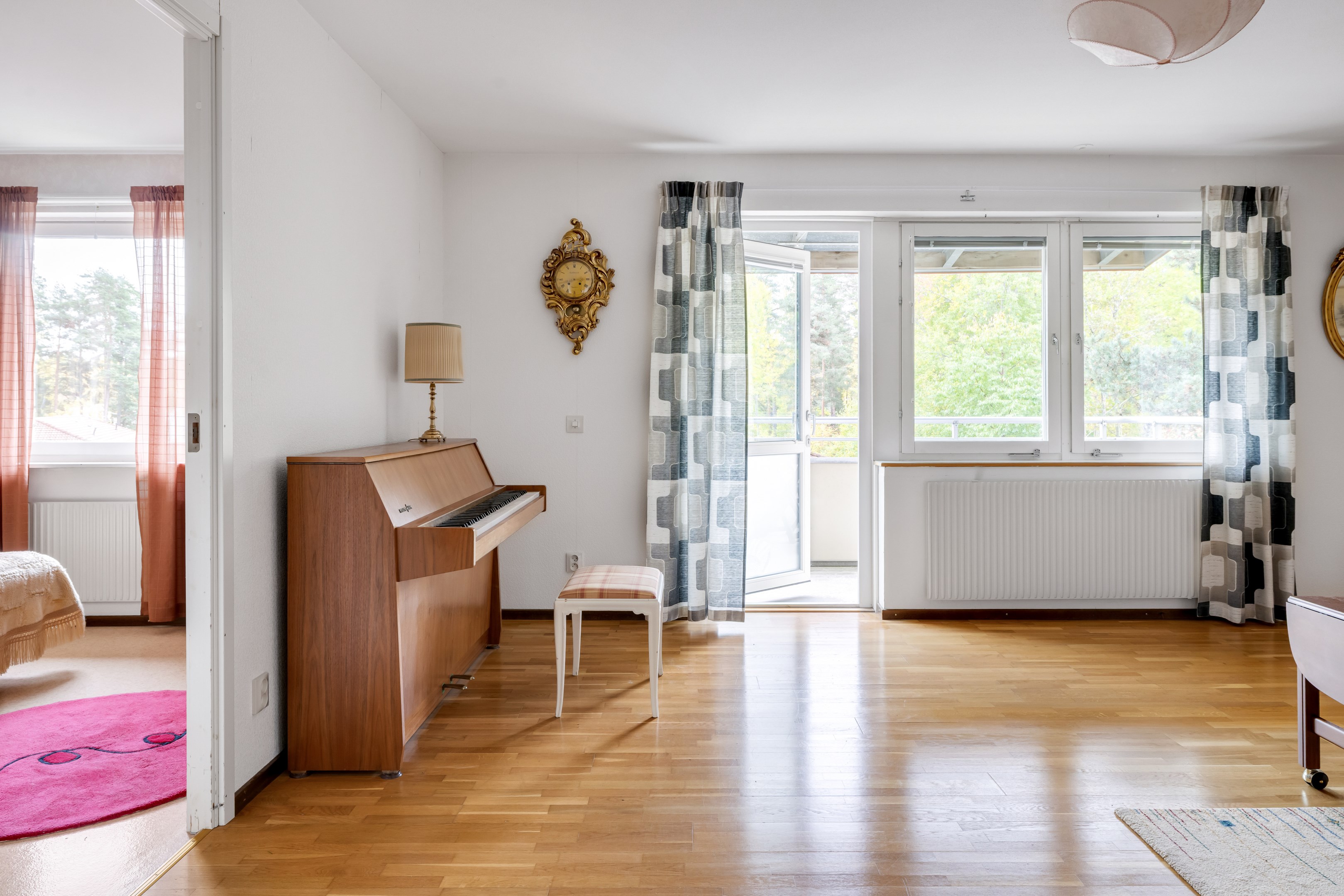 Bostadsbild från Bergslagsresan 102, Till salu i Sävja, Uppsala