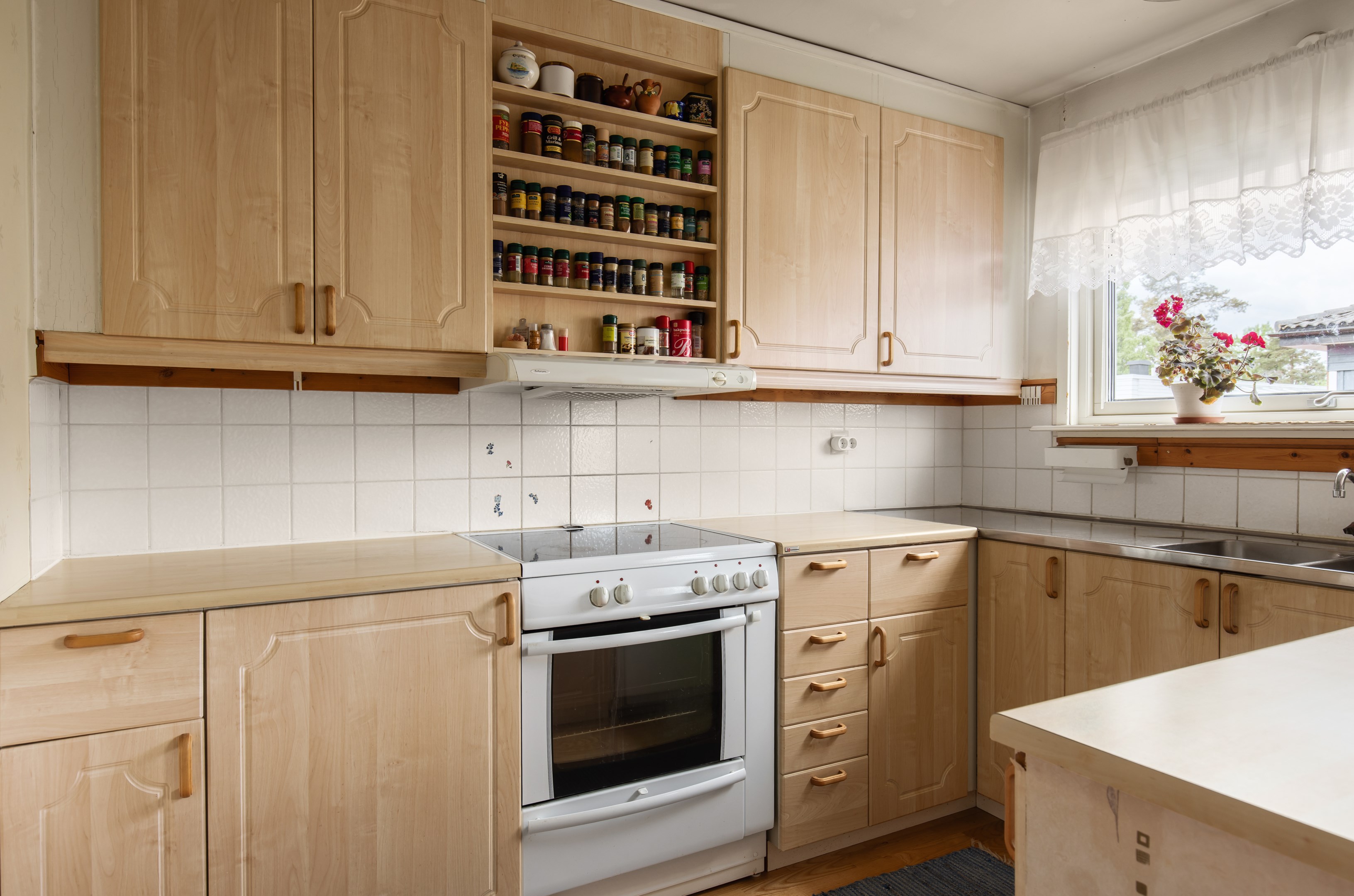 Bostadsbild från Arnövägen 23, Till salu i Krokhöjden, Nacka