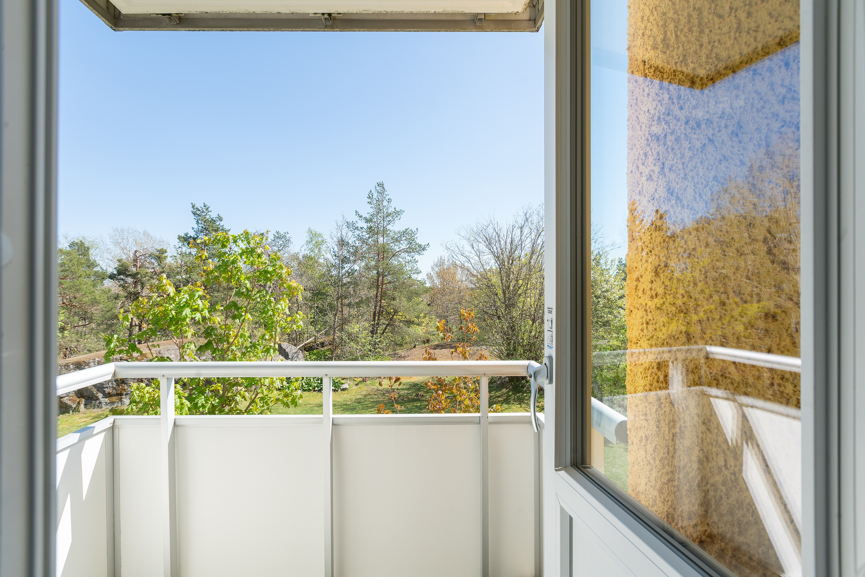 Bostadsbild från Tullingebergsvägen 12C, Kommande i G:a Tullingeberg, Botkyrka