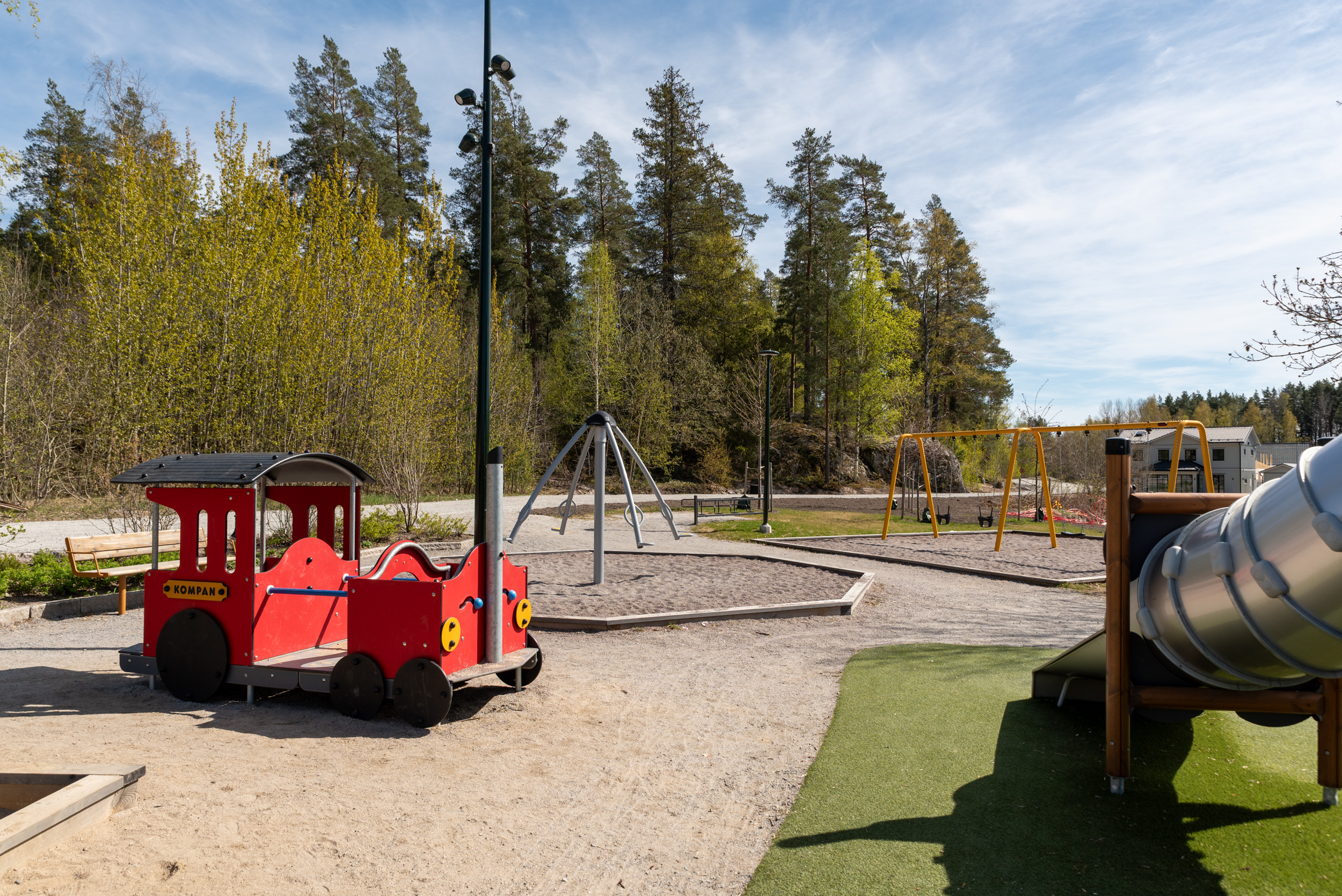 Bostadsbild från Refränggatan 7, Till salu i Sätra, Västerås