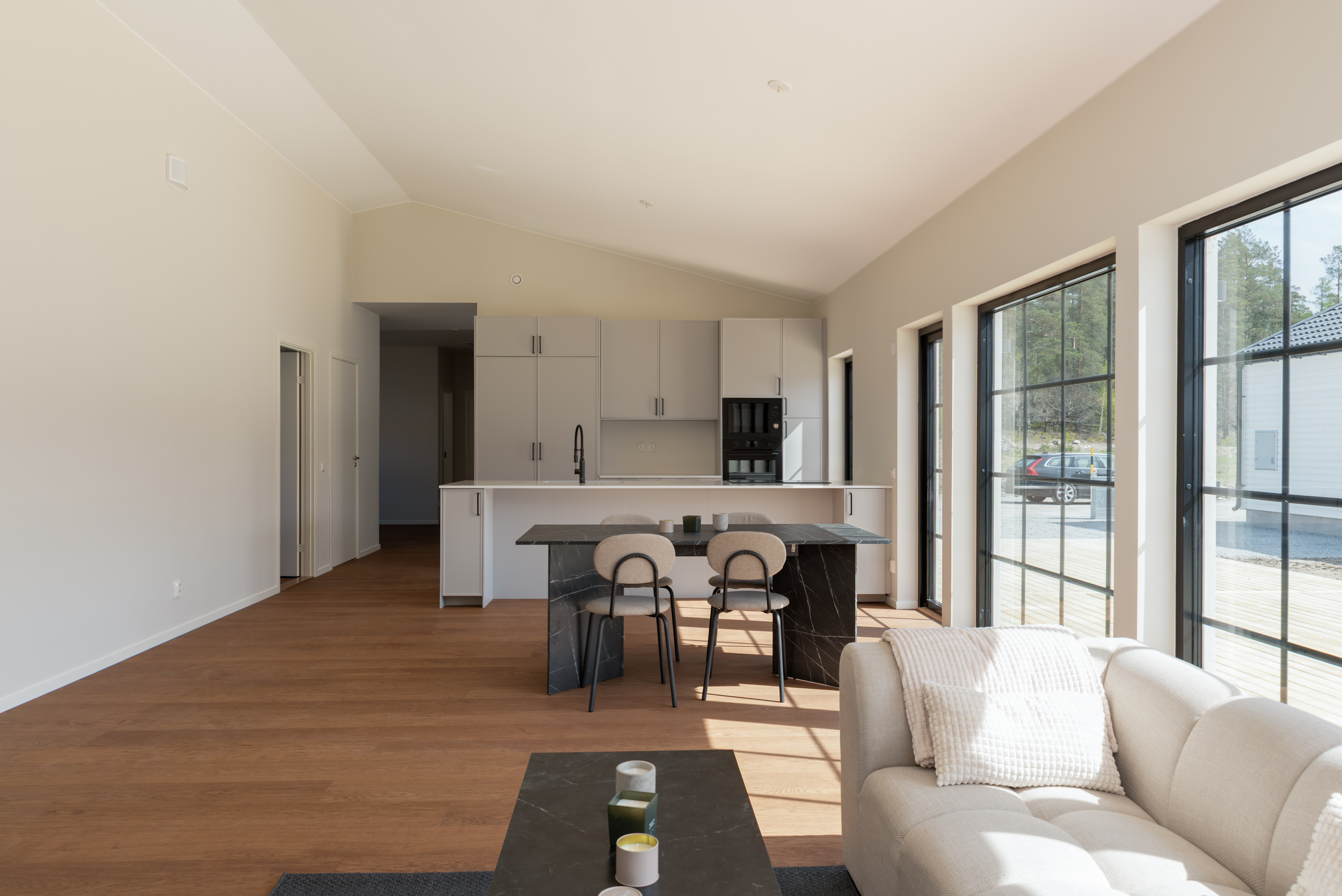 Bostadsbild från Refränggatan 7, Till salu i Sätra, Västerås