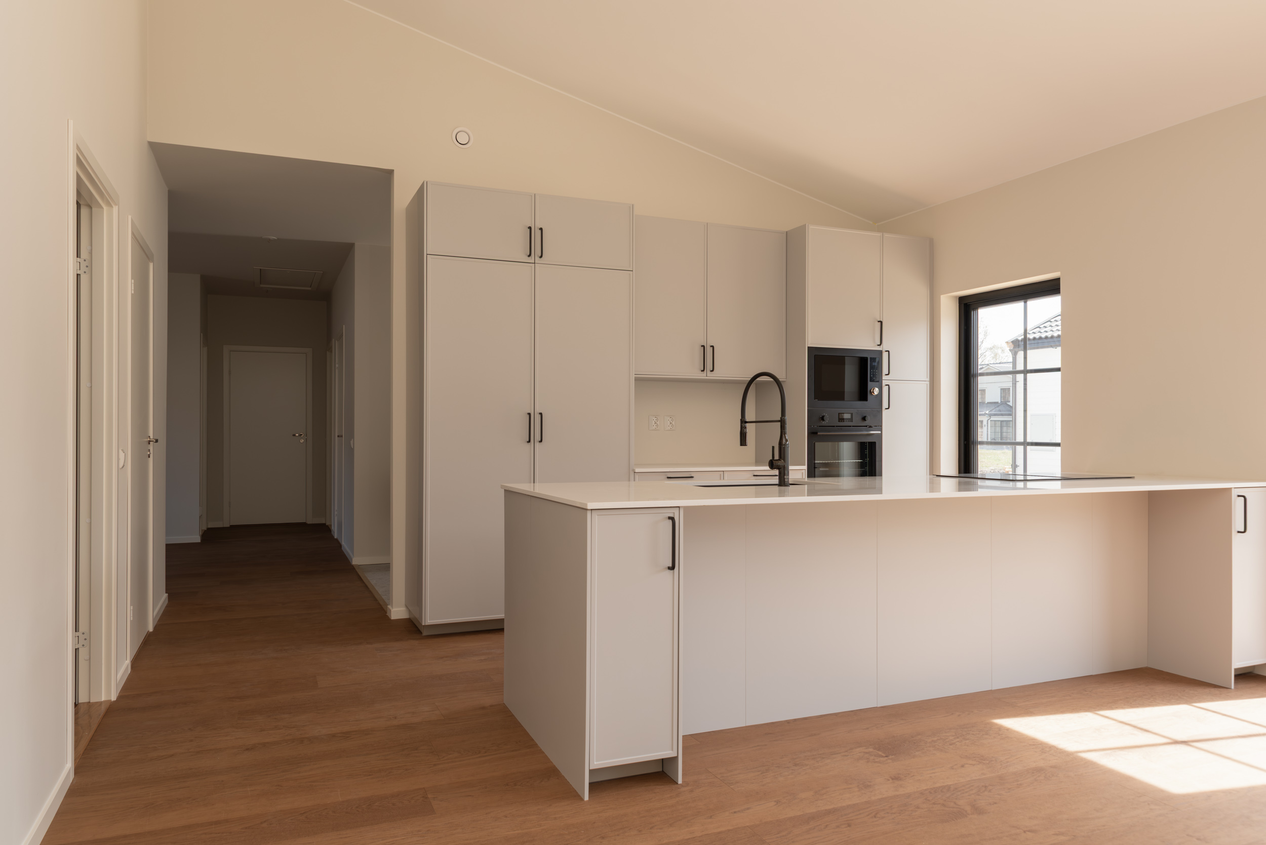 Bostadsbild från Refränggatan 7, Till salu i Sätra, Västerås