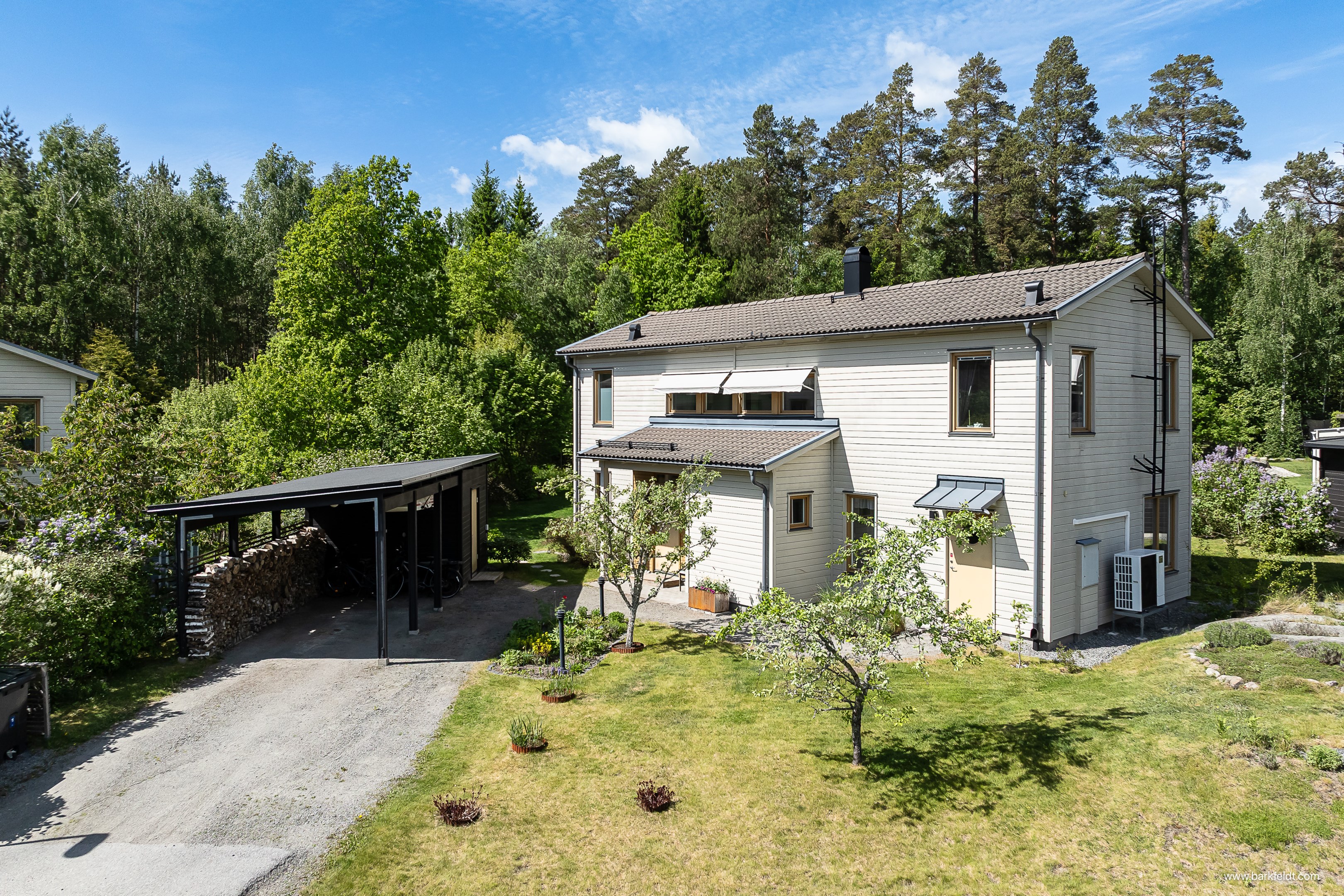 Bostadsbild från Mullvadsvägen 48, Till salu i Vreta, Uppsala