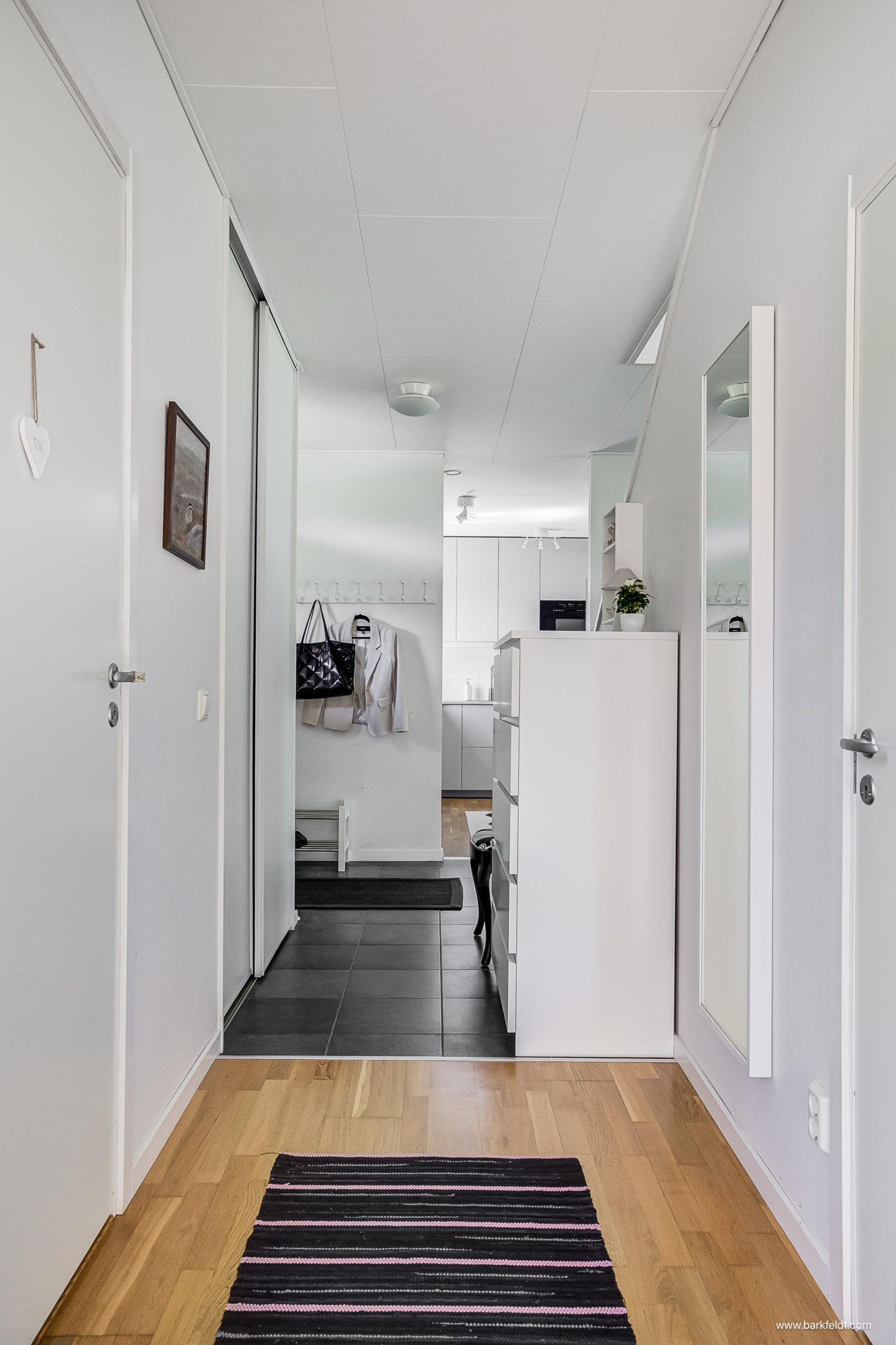 Bostadsbild från Mullvadsvägen 48, Till salu i Vreta, Uppsala