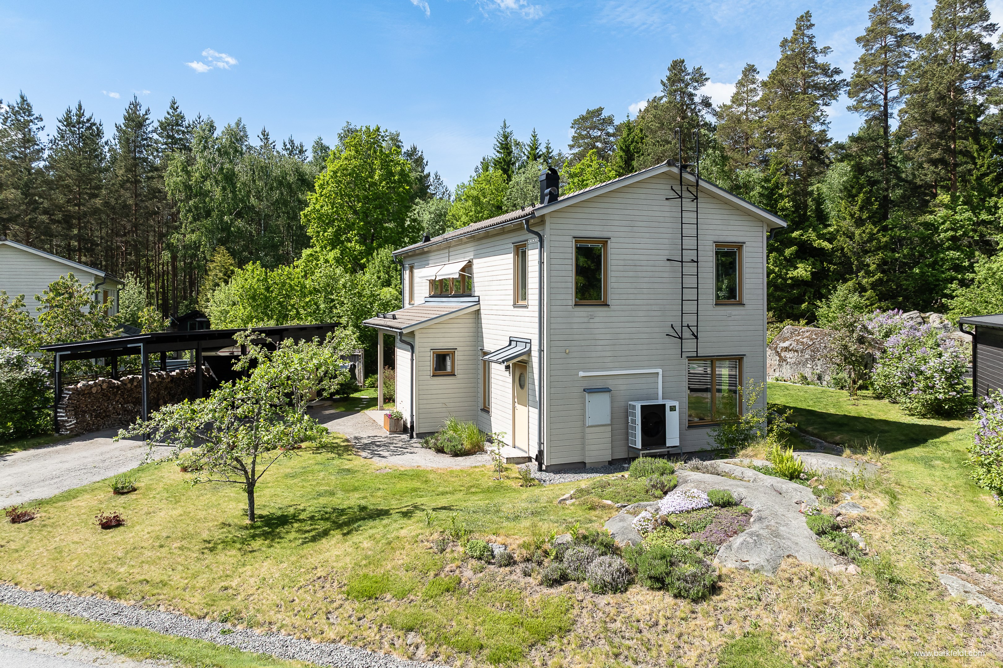 Bostadsbild från Mullvadsvägen 48, Till salu i Vreta, Uppsala
