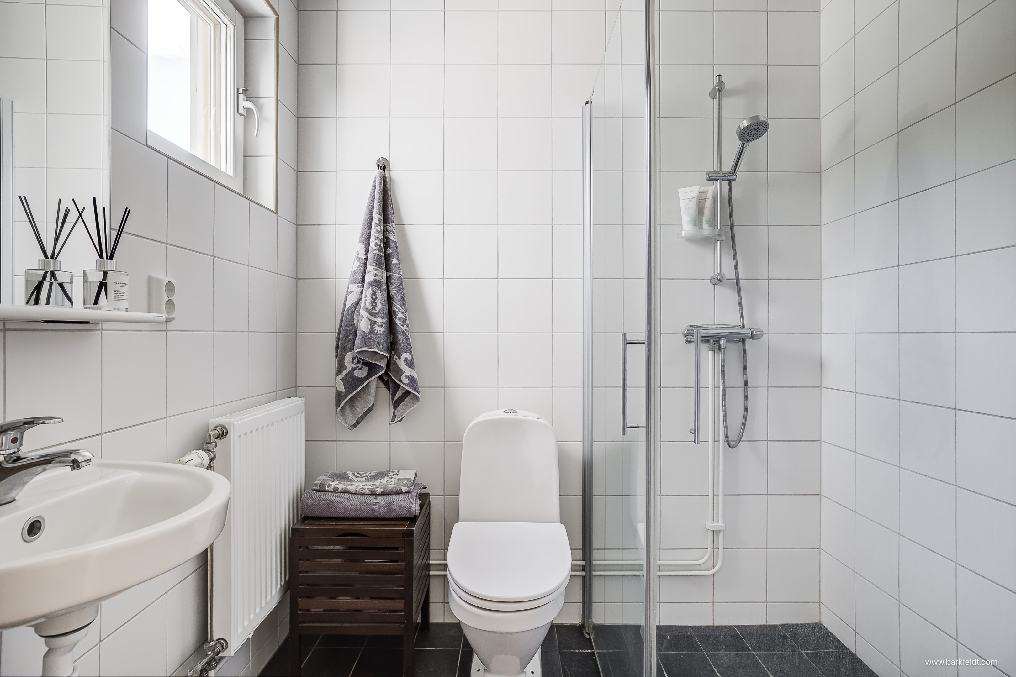 Bostadsbild från Mullvadsvägen 48, Till salu i Vreta, Uppsala