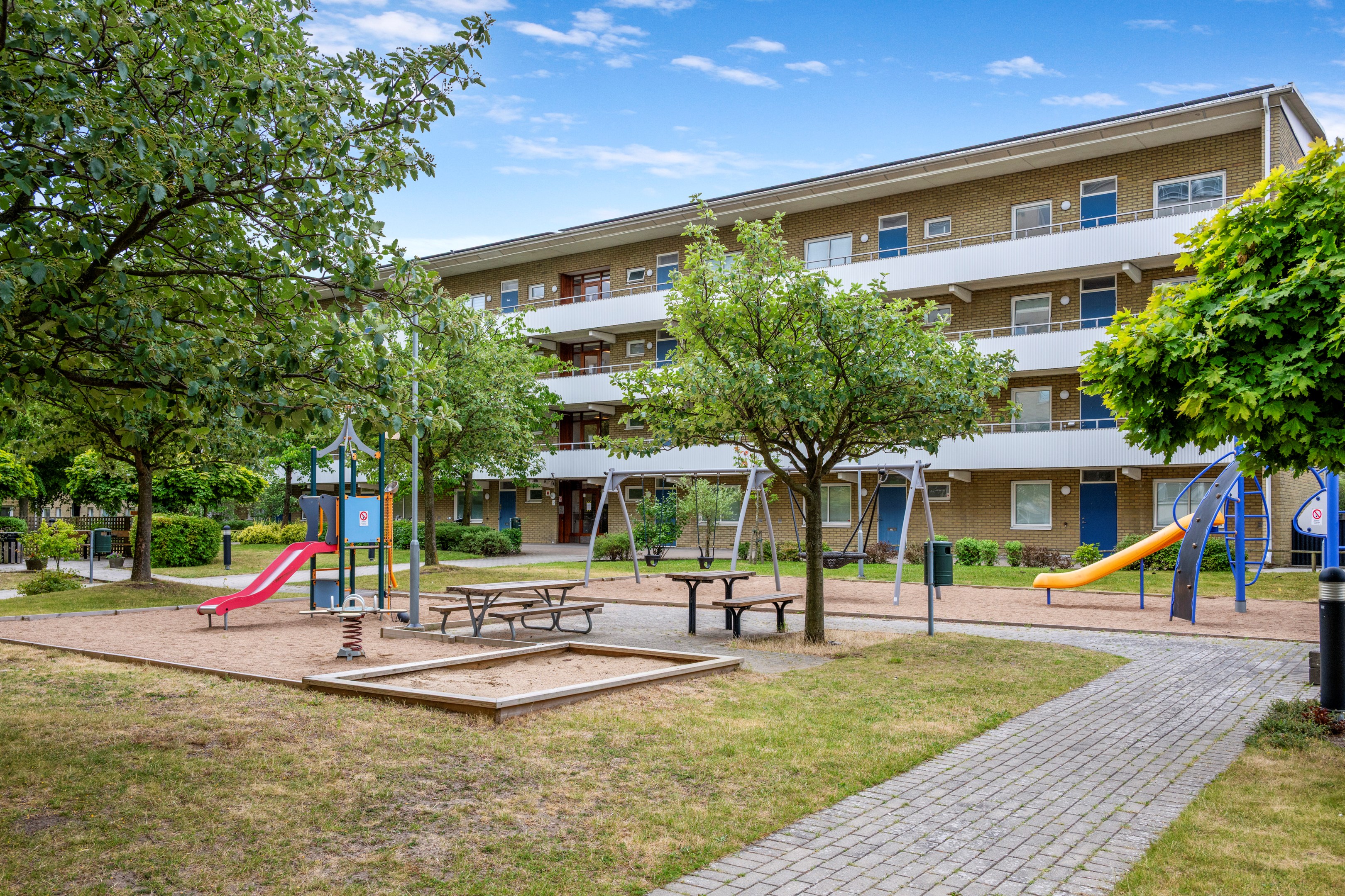 Välskött gårds miljö