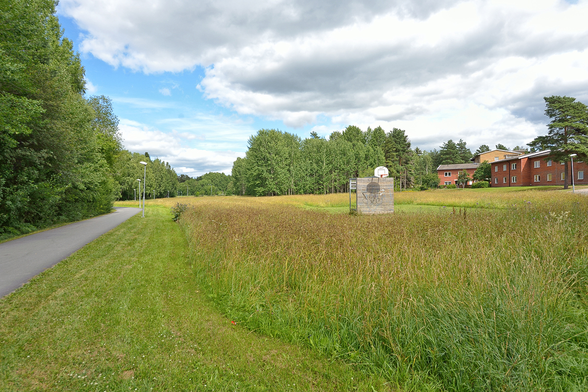 Bostadsbild från Valthornsvägen 42 A, Till salu i Gottsunda, Uppsala