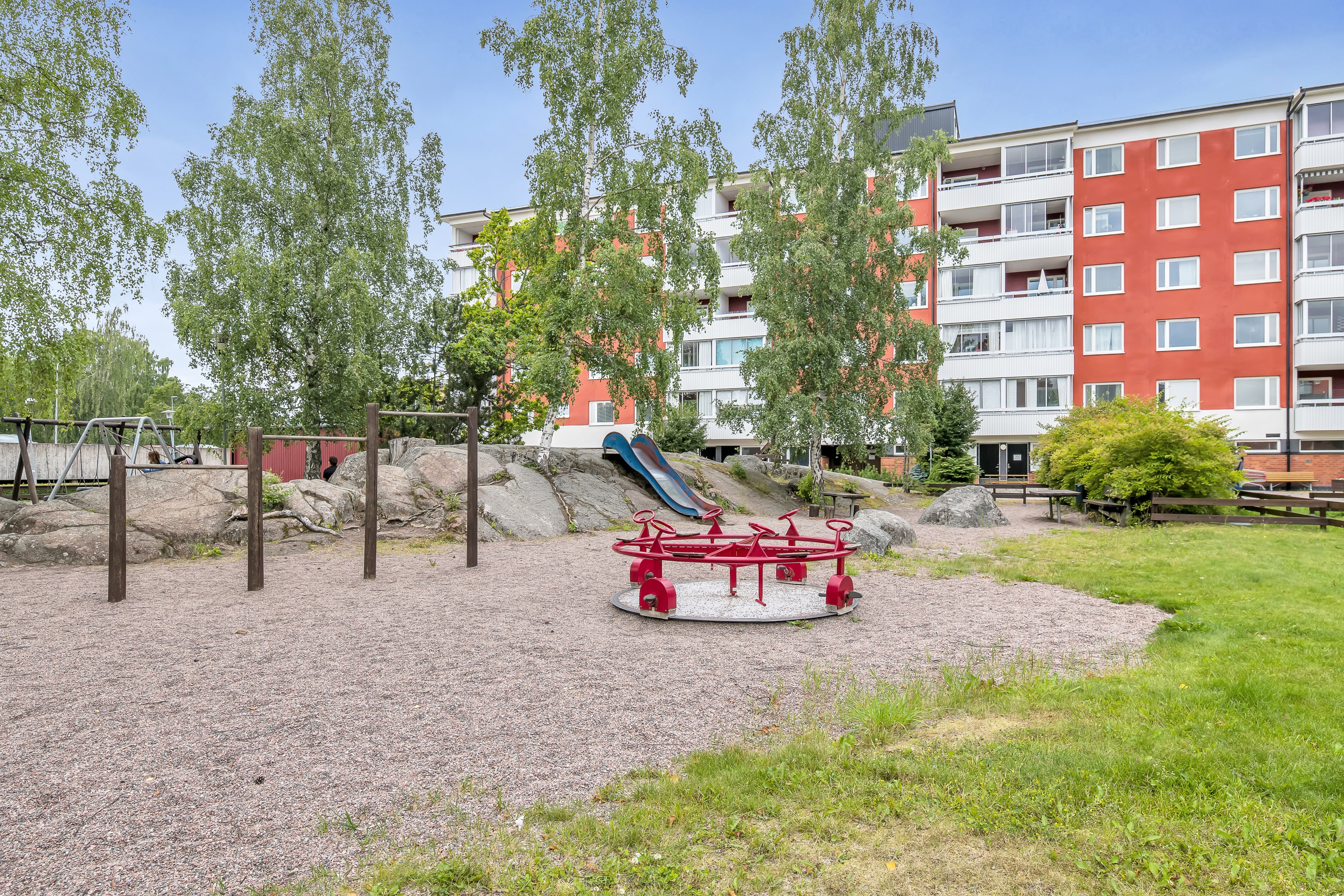 Bostadsbild från Valthornsvägen 42 A, Till salu i Gottsunda, Uppsala