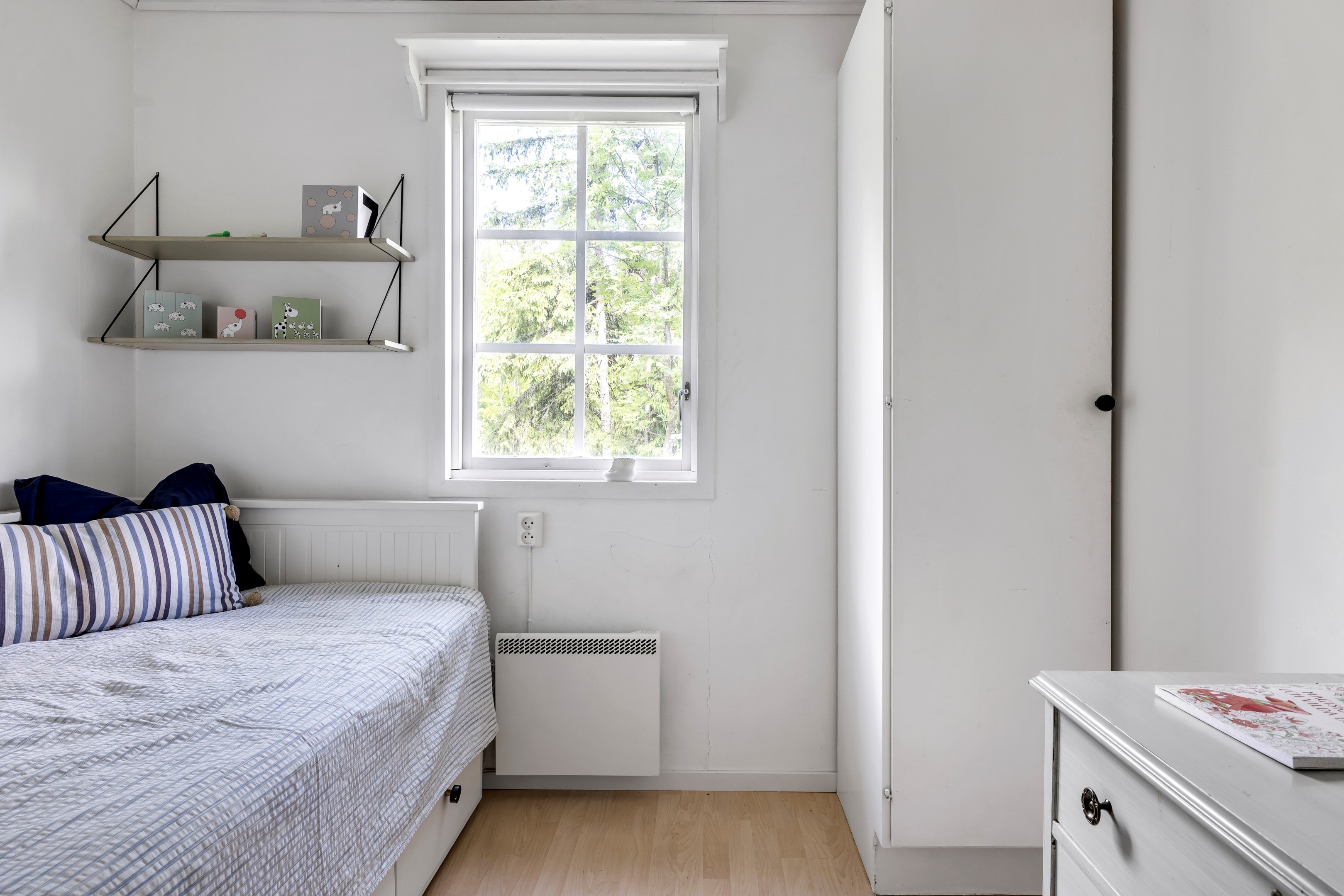 Bostadsbild från Ramsjö skogsväg 14, Till salu i Järlåsa, Uppsala