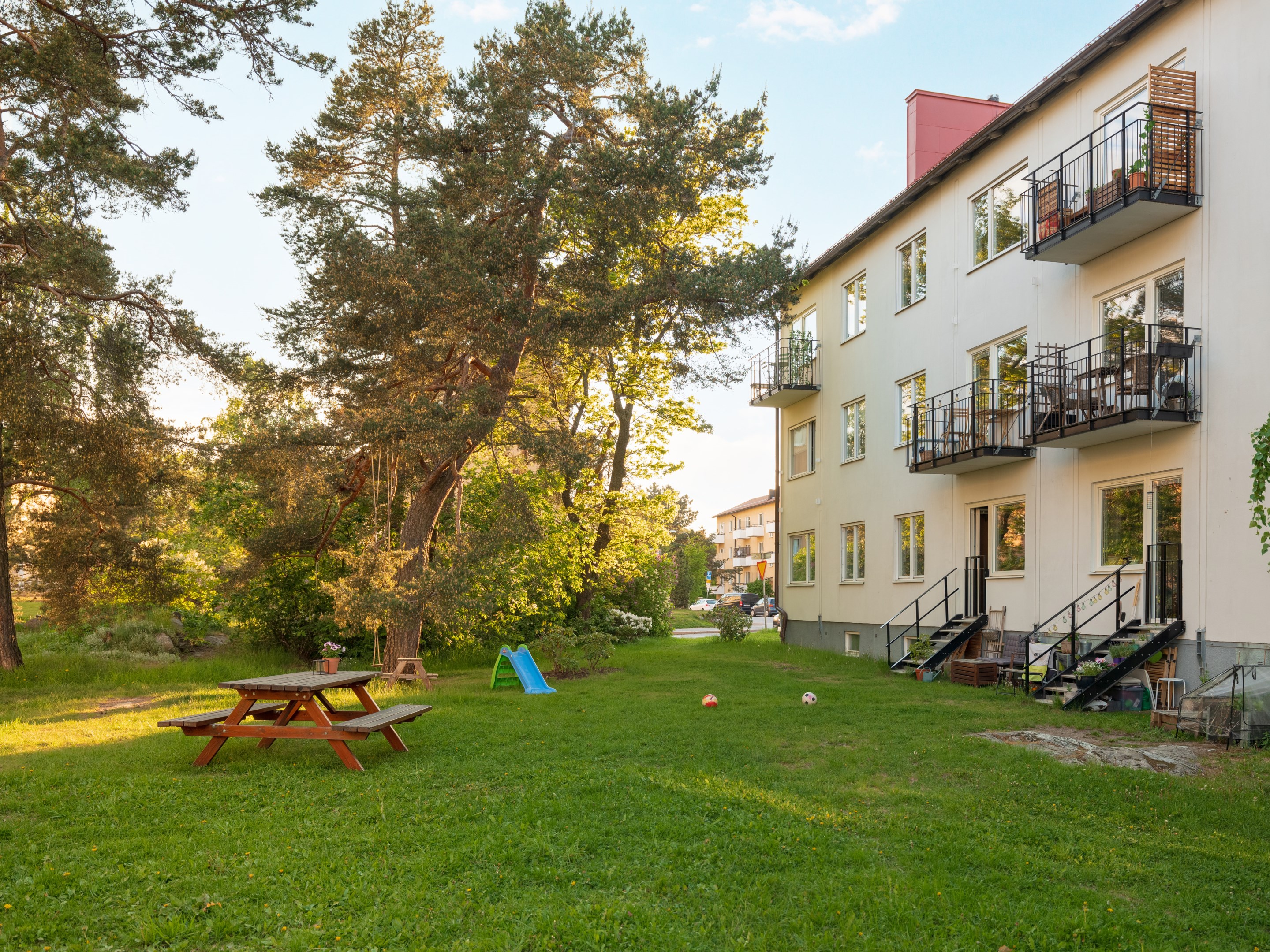 Bostadsbild från Bäckvägen 83, Kommande i Midsommarkransen, Stockholm